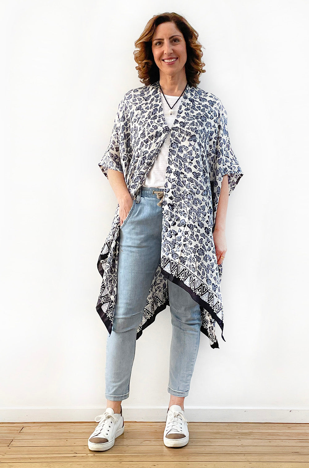 SILK KIMONO IN BLUE LEAF PRINT