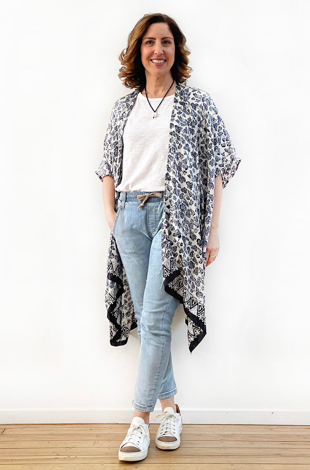 SILK KIMONO IN BLUE LEAF PRINT