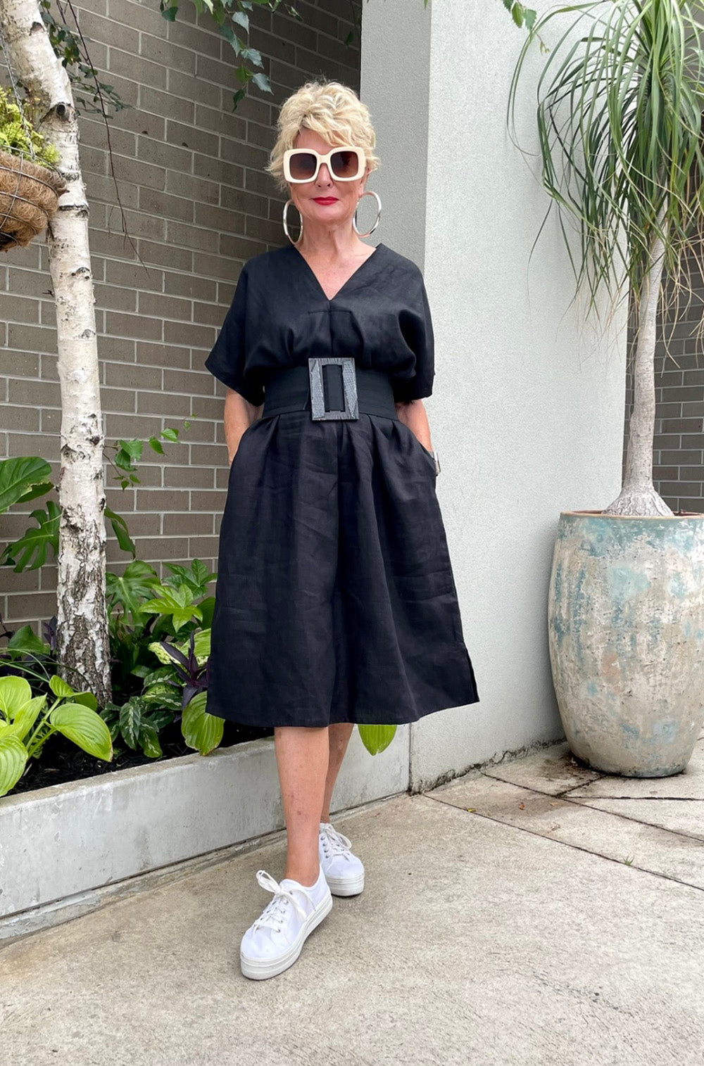 LINEN TUCKED DRESS BLACK