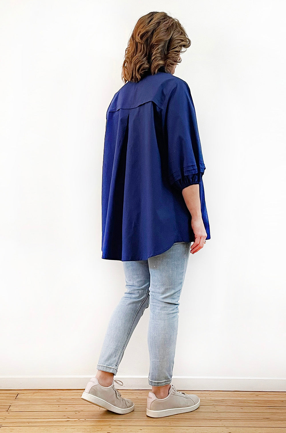 COTTON TUCKED SLEEVE SHIRT SKIPPER BLUE