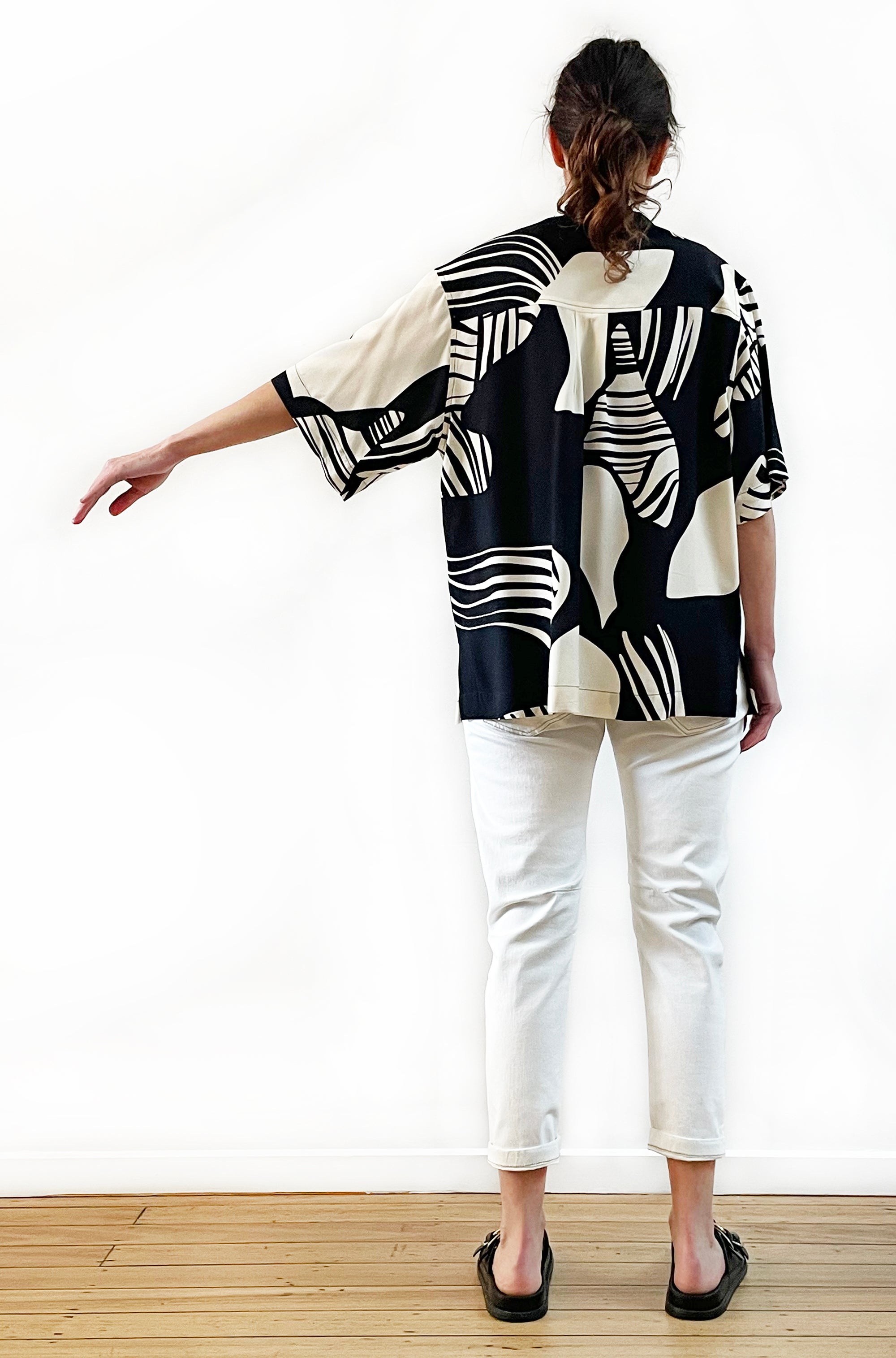 ART PRINT SHORT SLEEVE SHIRT