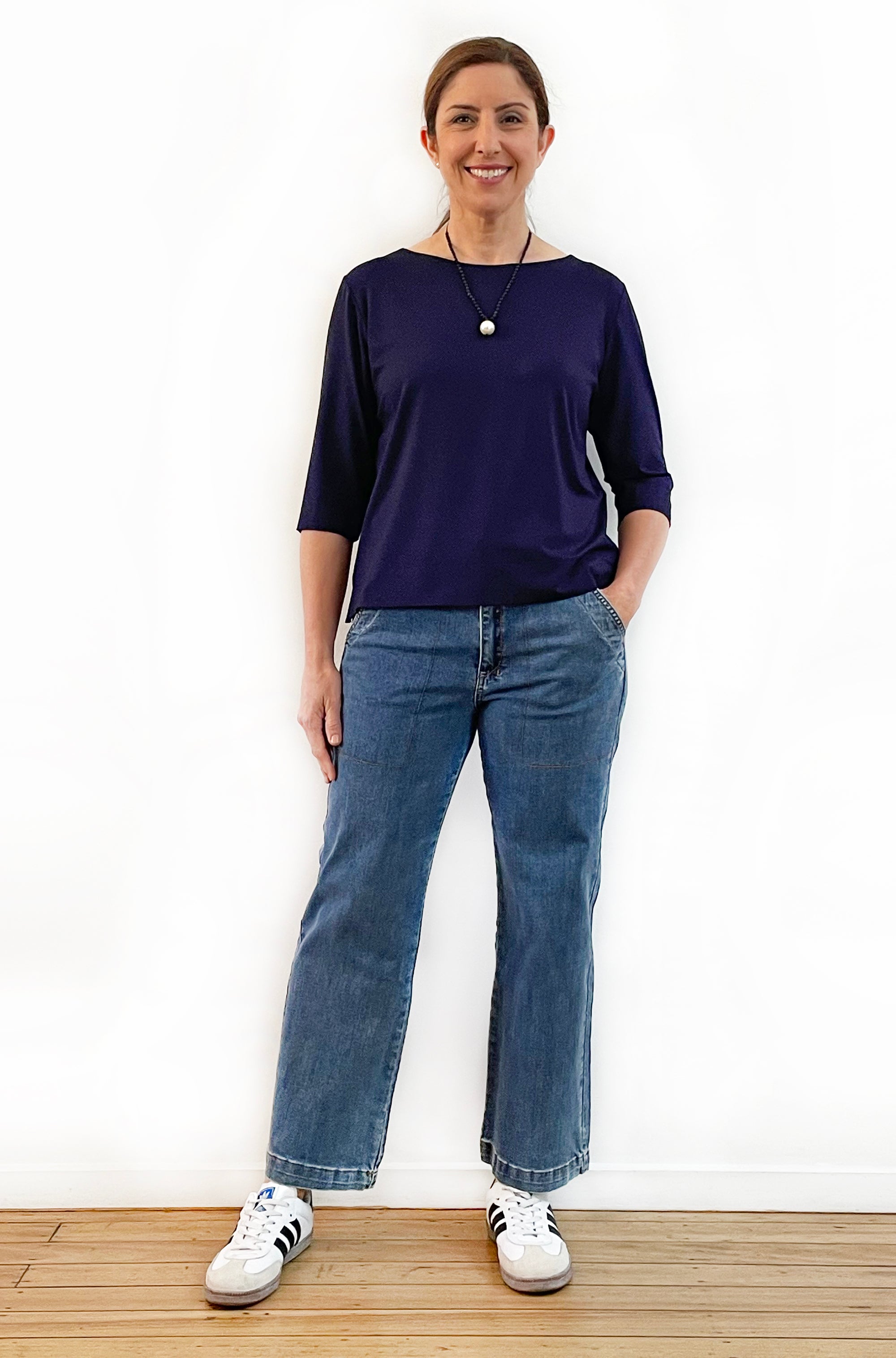 BAMBOO FITTED SLEEVE TOP NAVY