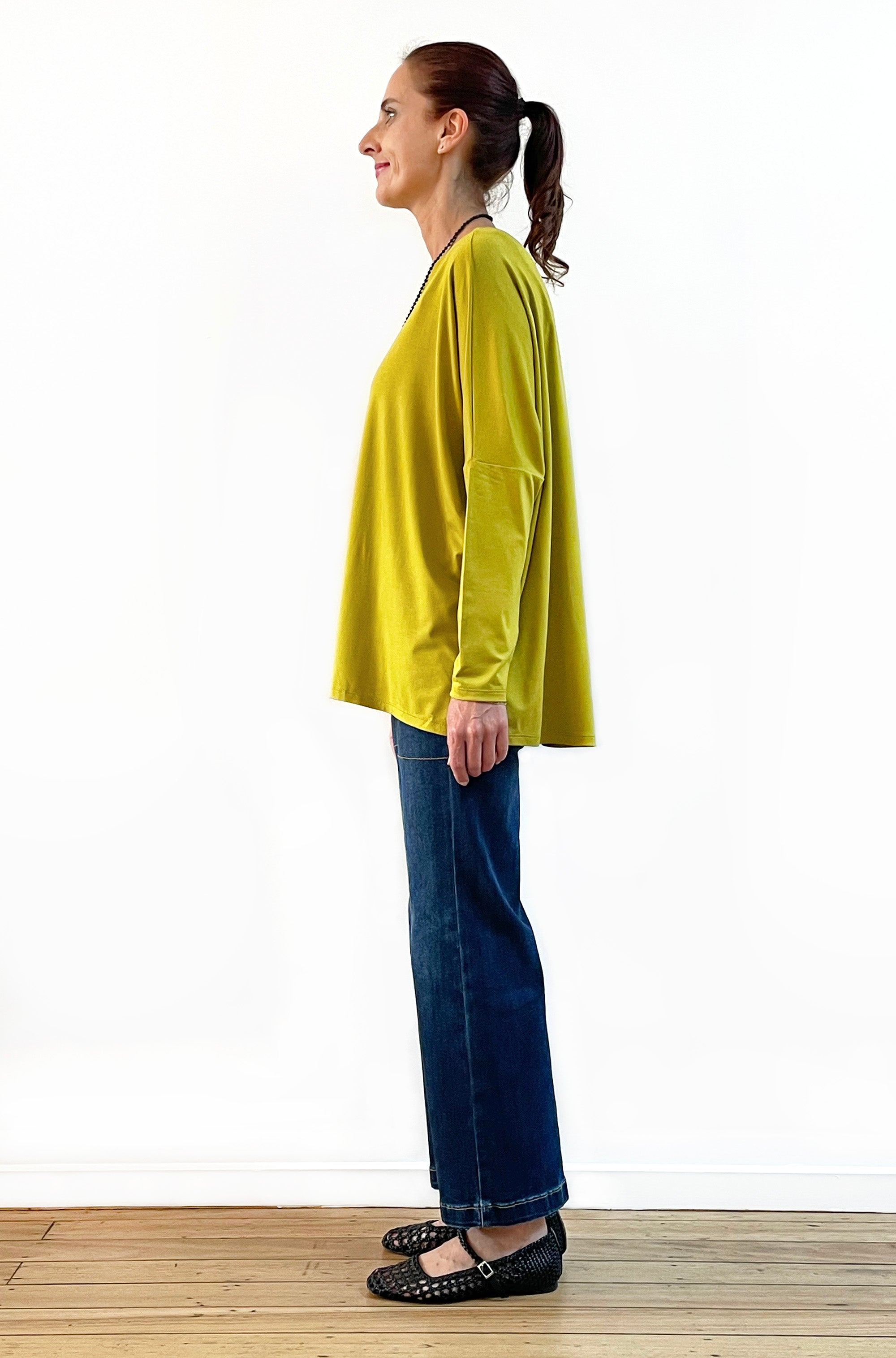 BAMBOO LONG SLEEVE CURVED HEM BOX TOP PICKLE