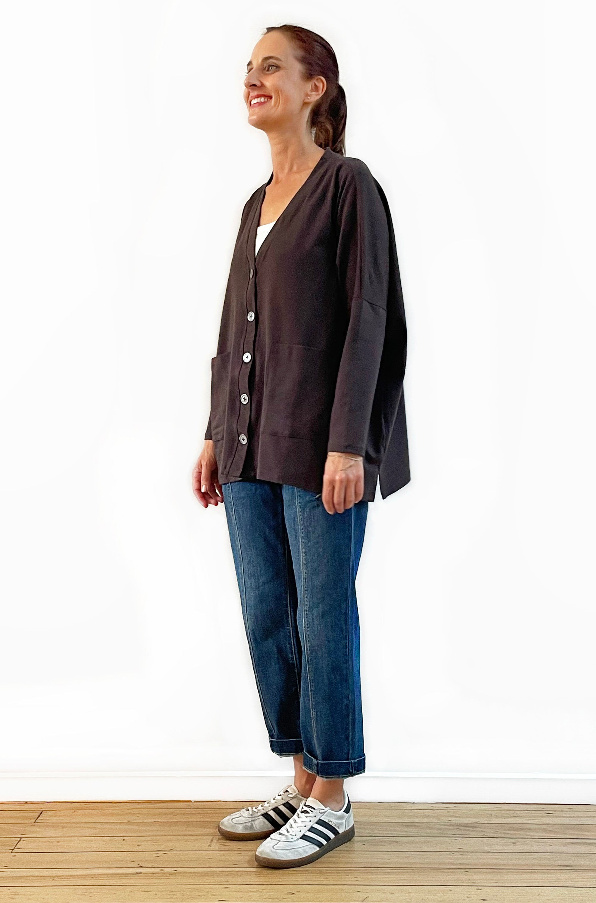 BAMBOO/ORGANIC COTTON BUTTON THRU CARDI CHOCOLATE