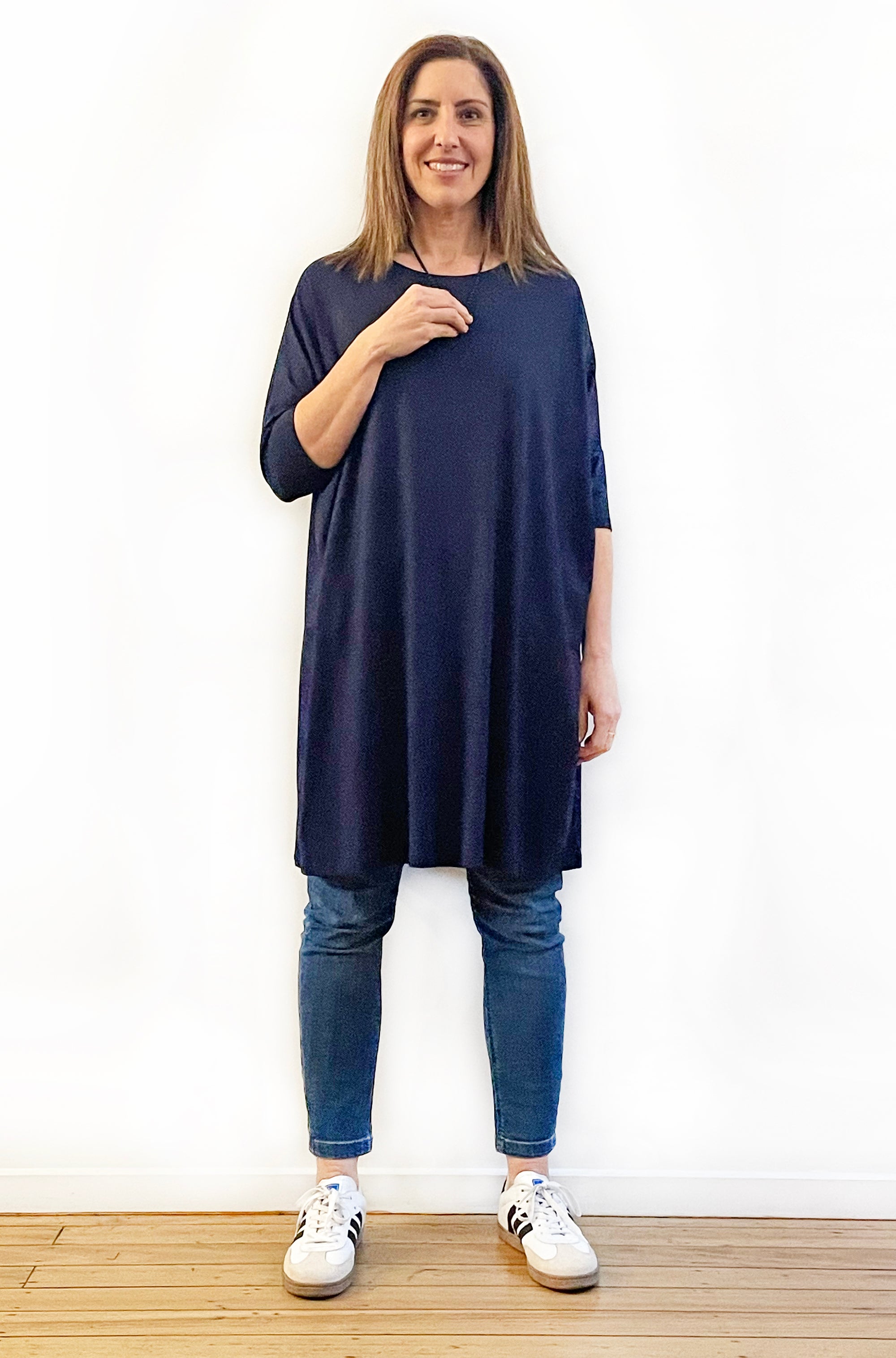 BAMBOO SHORT SLEEVE BOX TUNIC NAVY