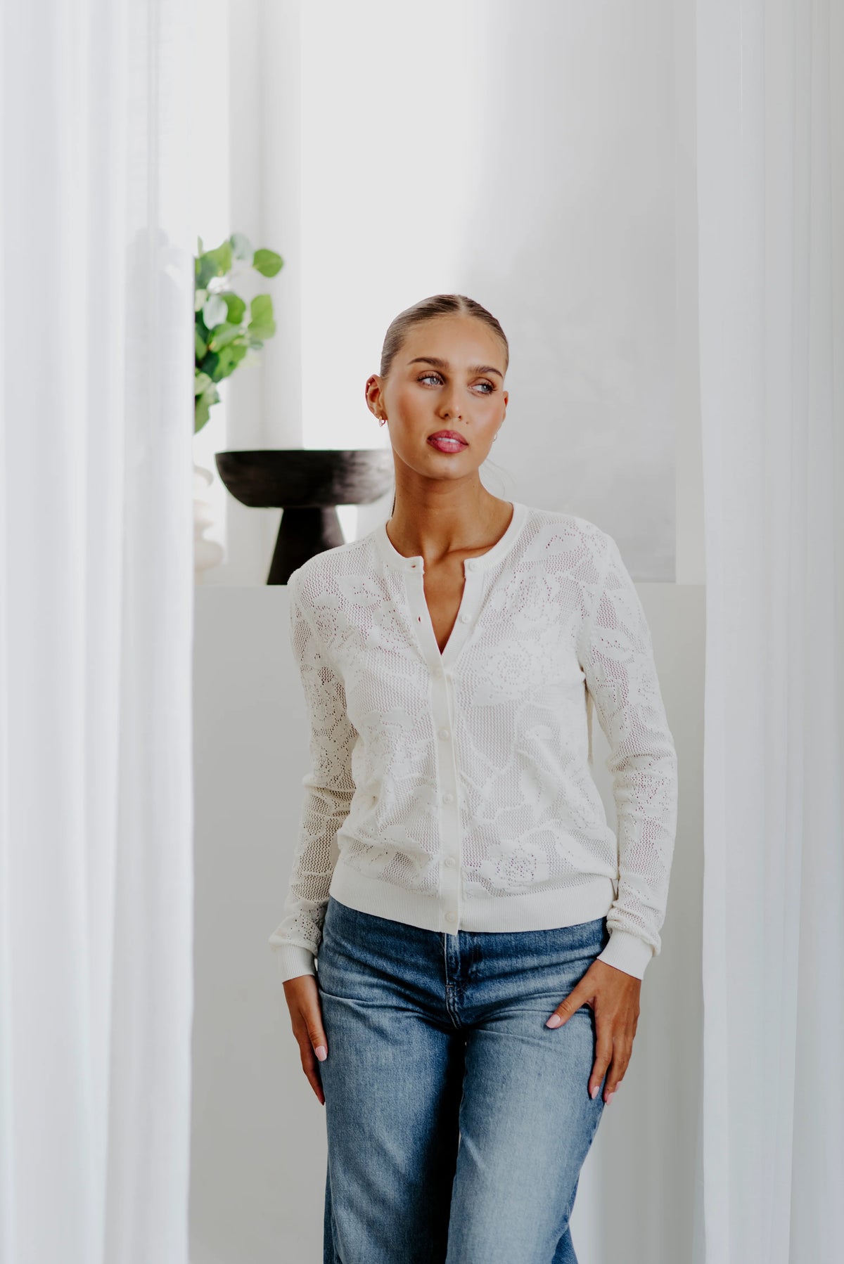 BRIDGE & LORD COTTON/VISCOSE LACEY KNIT CARDIGAN IVORY