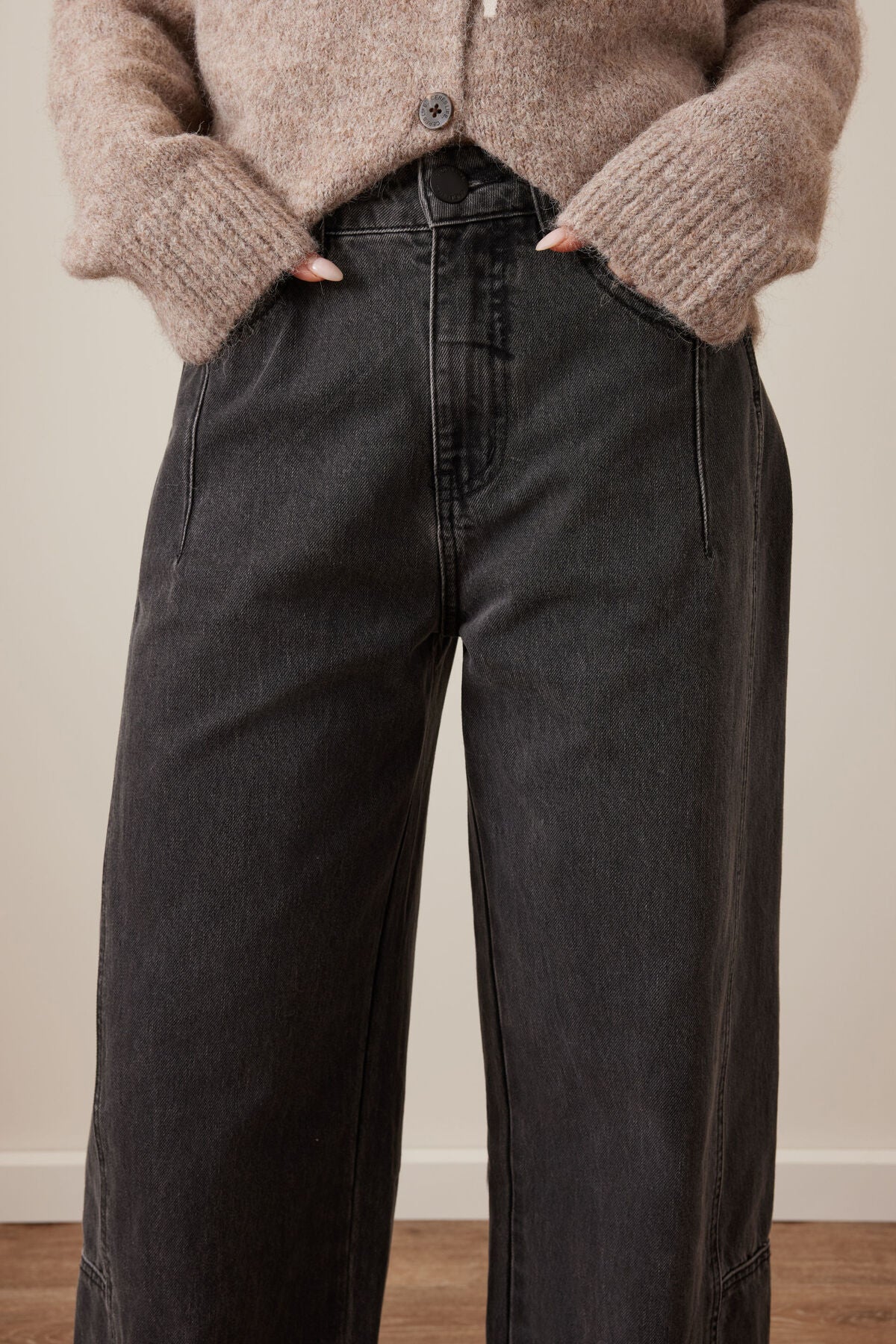 CERES LIFE DEMI BARREL JEAN FADED BLACK