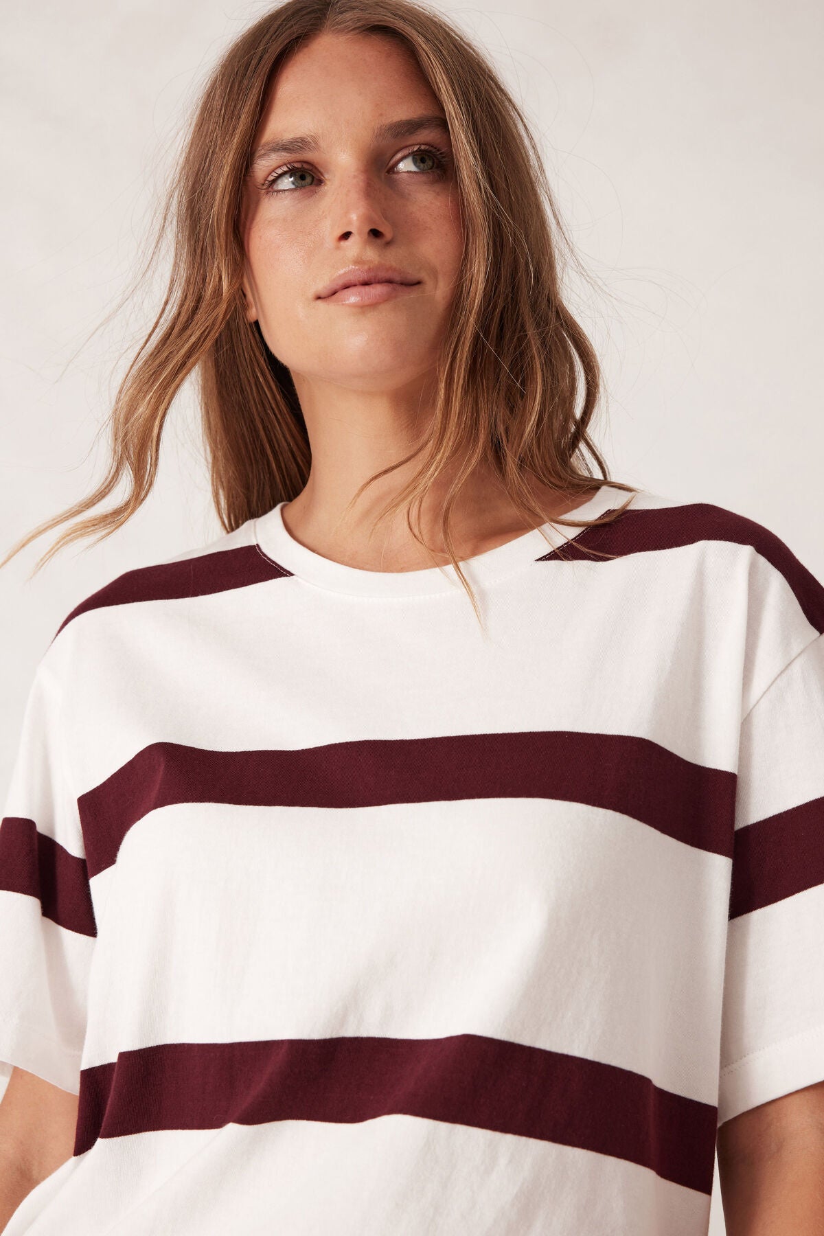 CERES LIFE STEVIE SLOUCHY TEE VANILLA BURGUNDY STRIPE