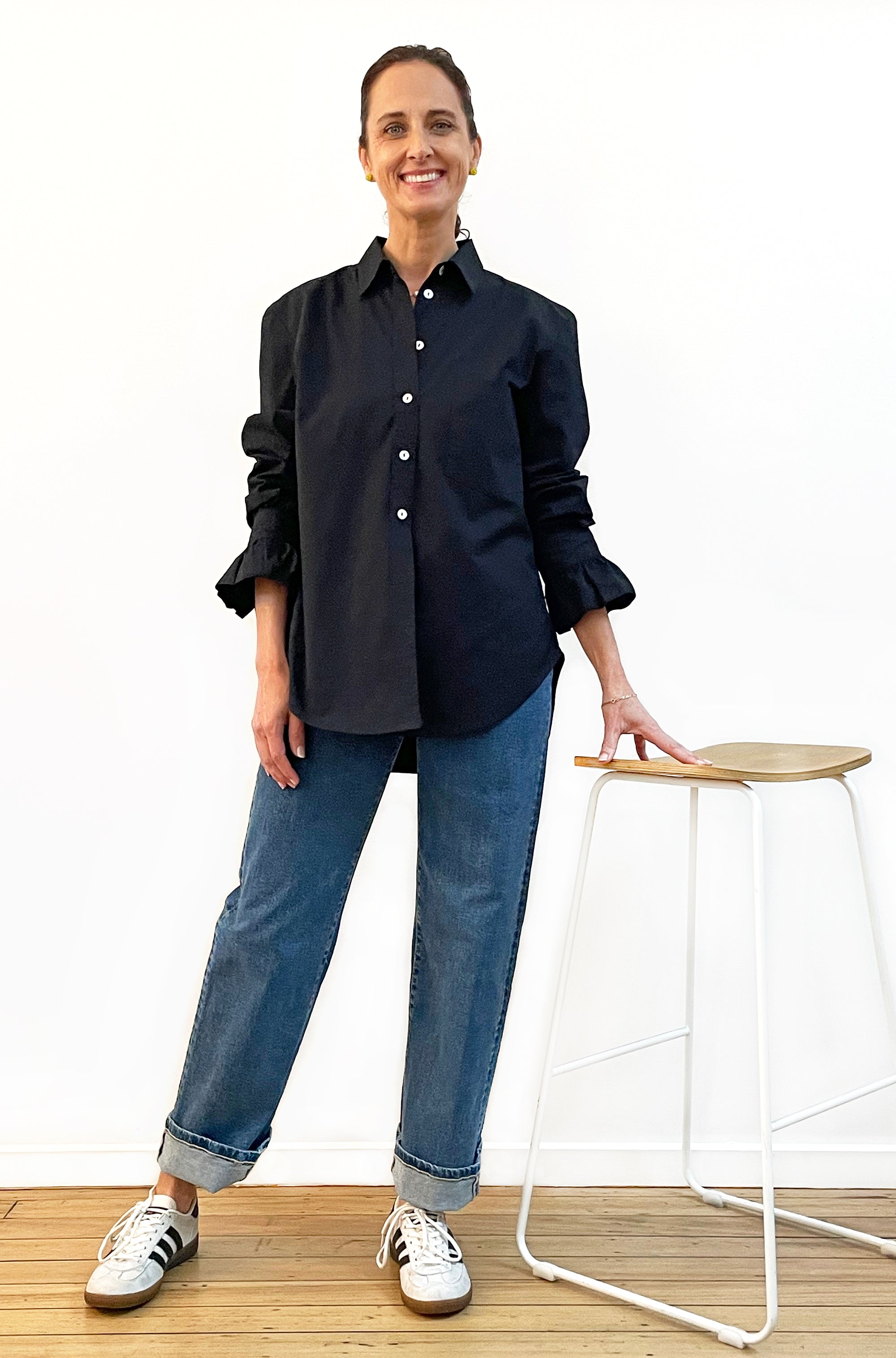 COTTON SLIM CUT CLASSIC FRILL CUFF SHIRT BLACK