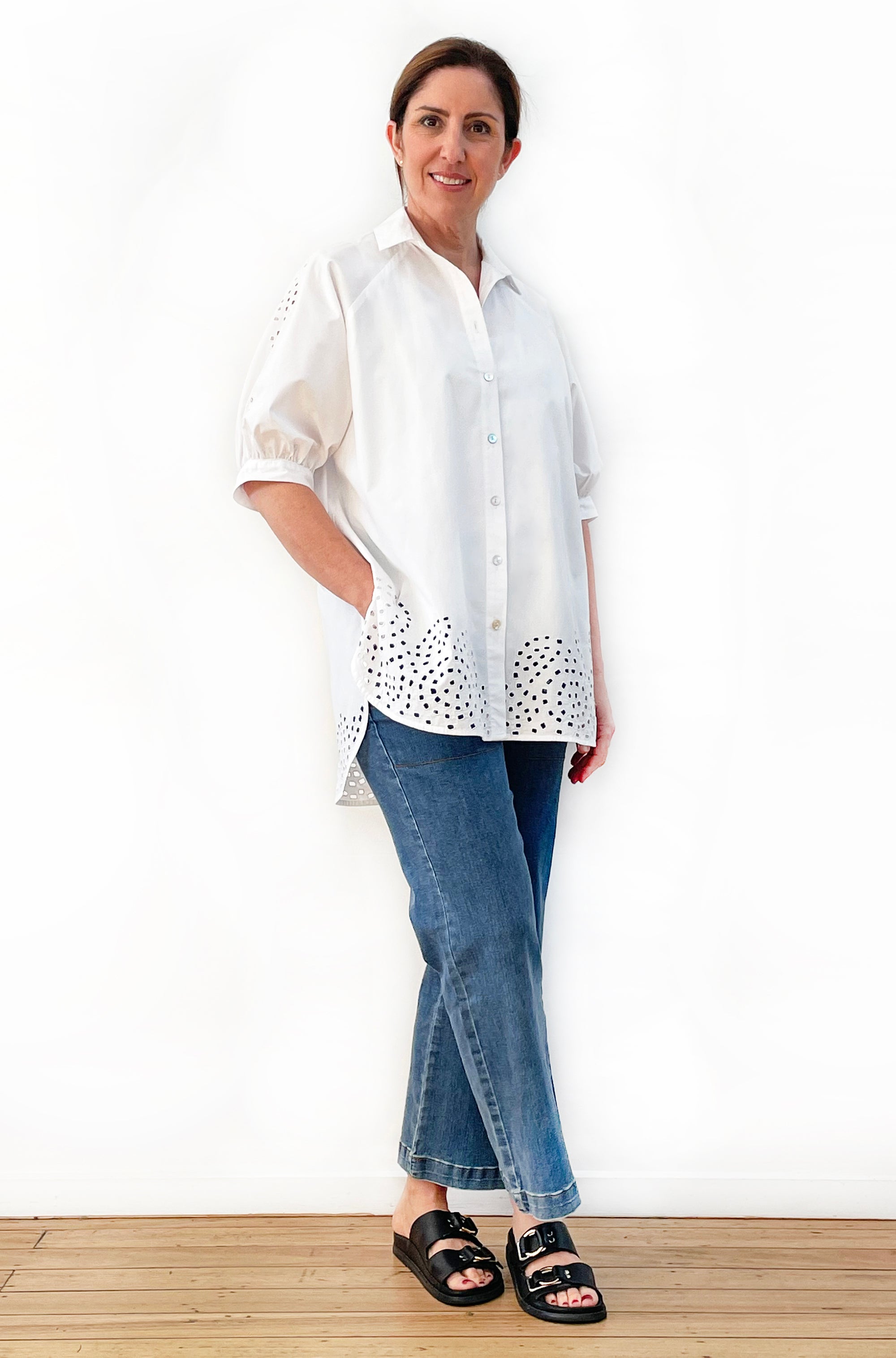 COTTON GATHERED SLEEVE CUTWORK SHIRT WHITE