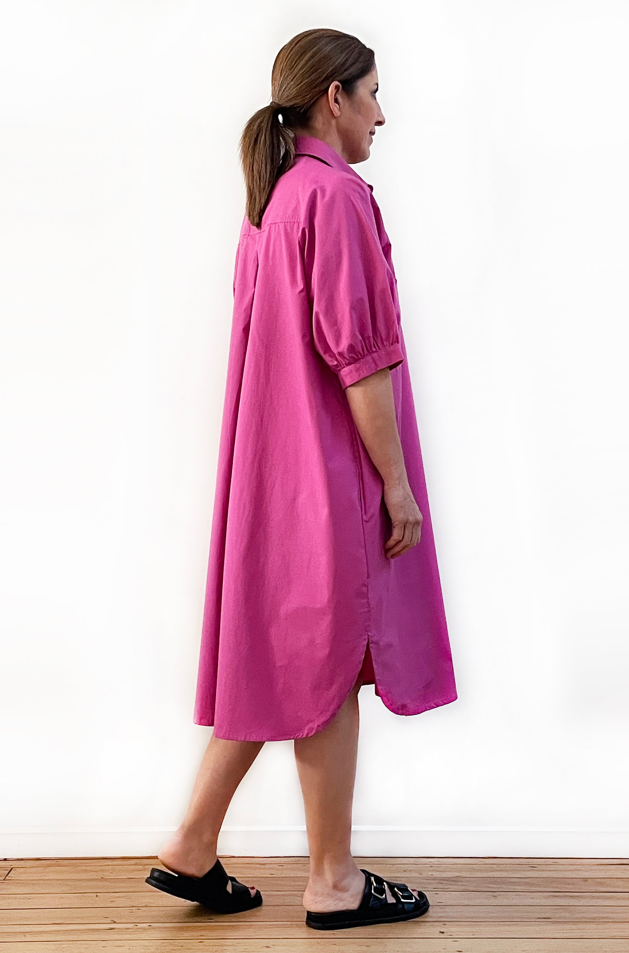 COTTON GATHERED SLEEVE SHIRT DRESS FUCHSIA