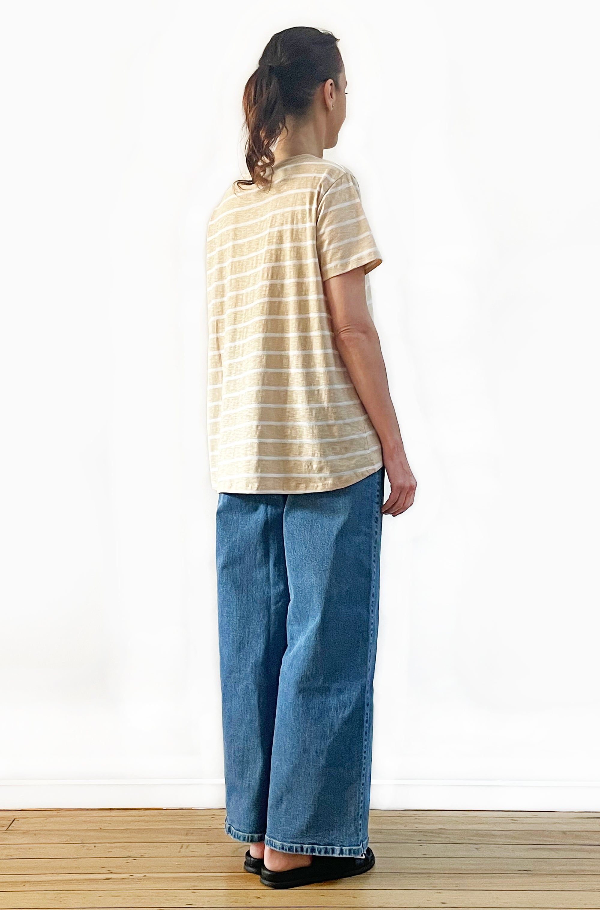 COTTON SHORT SLEEVE HI LO TEE WHEAT STRIPE