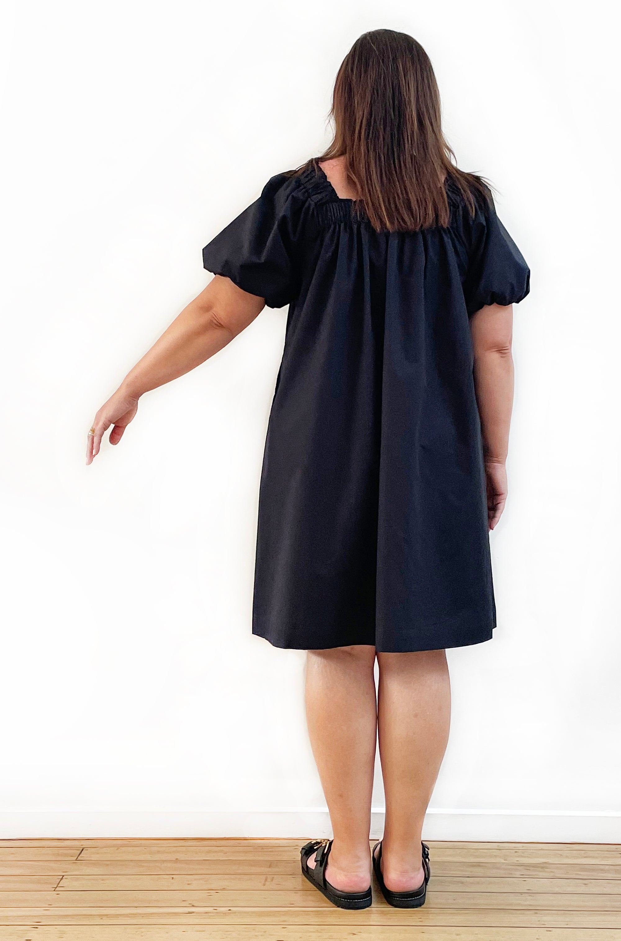 COTTON SQUARE NECK PUFF SLEEVE DRESS BLACK