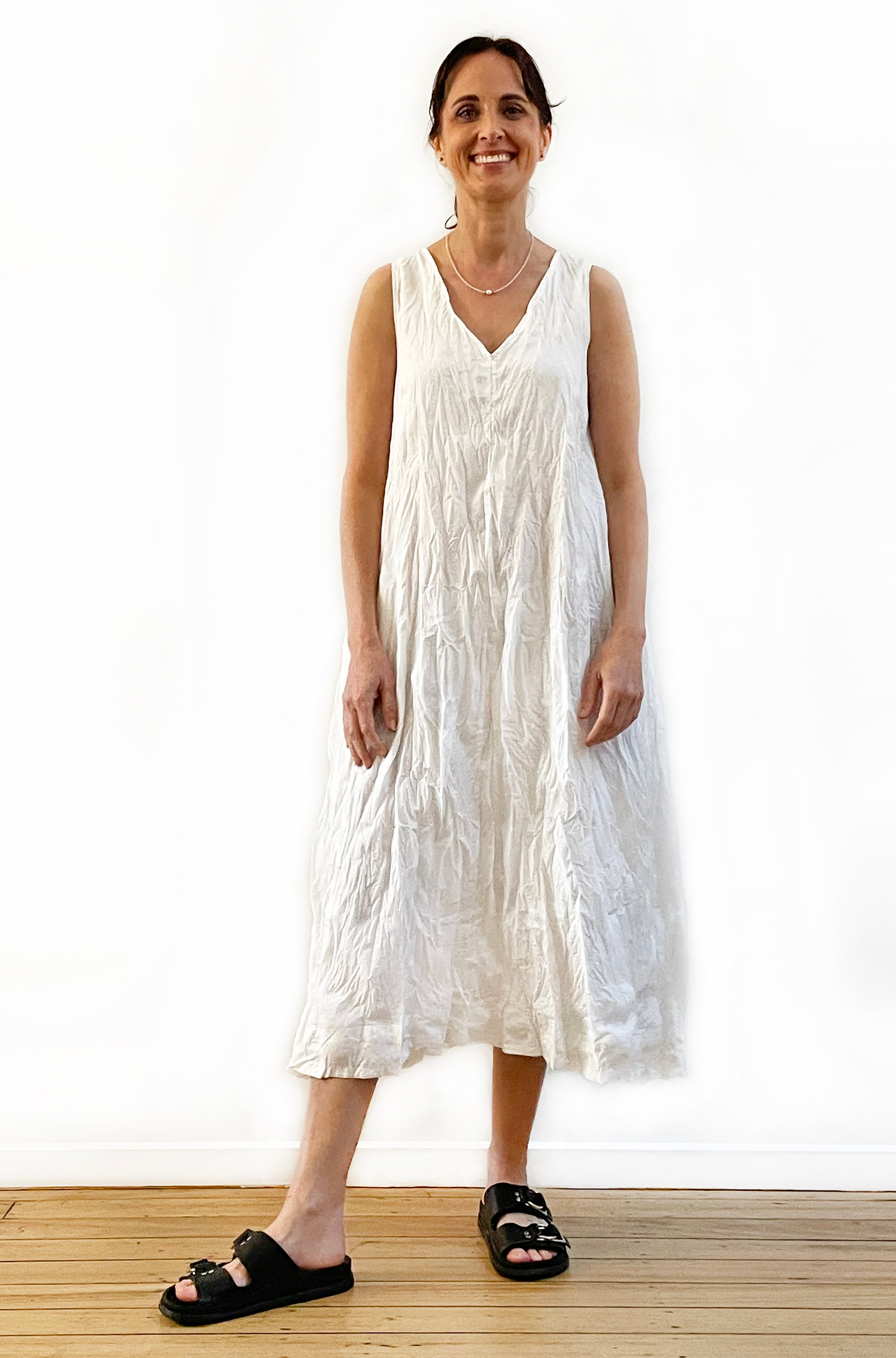 COTTON TWIST & GO SLEEVELESS DRESS WHITE