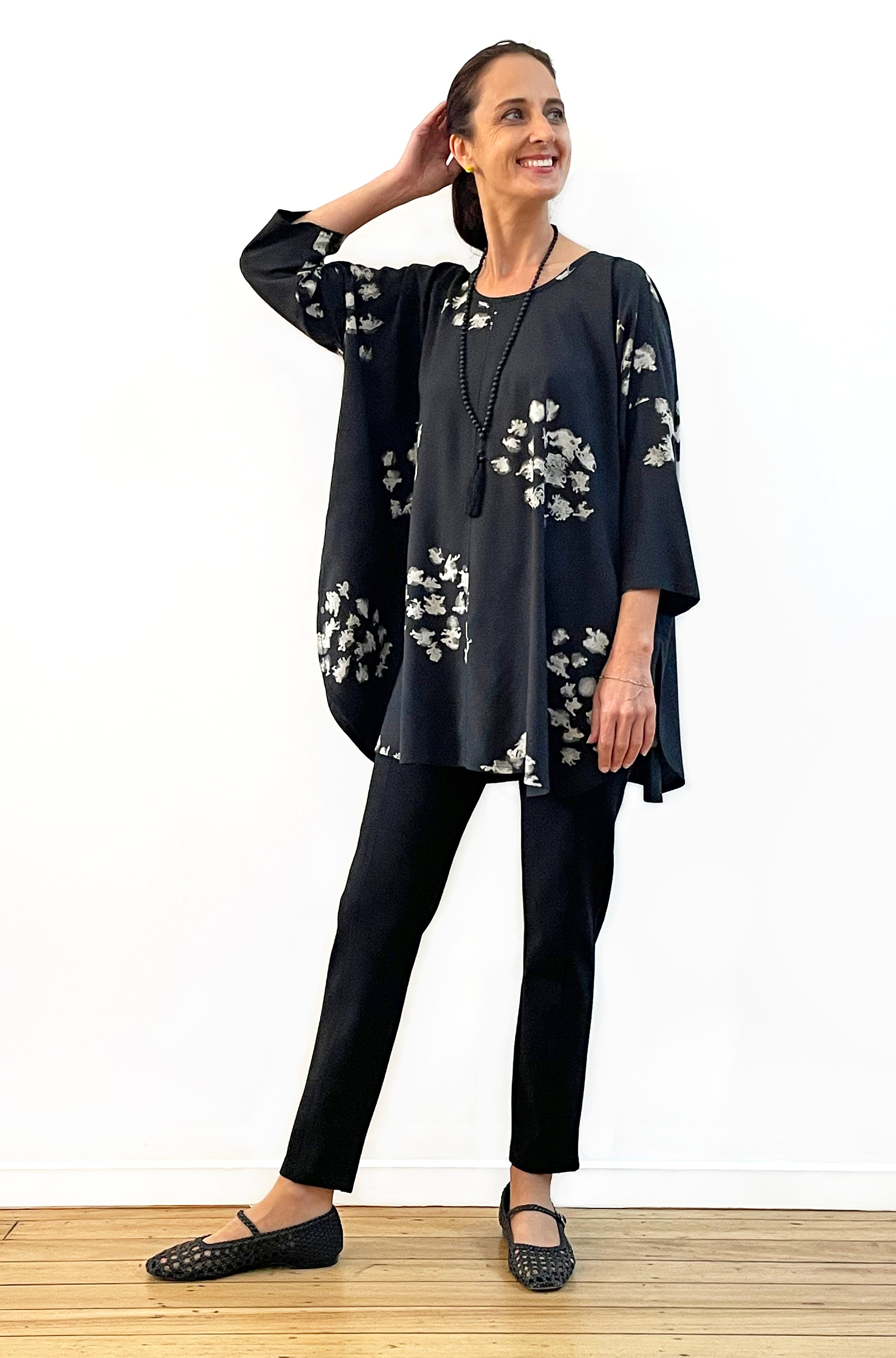 HAND DYED CIRCLE TOP BLOSSOM