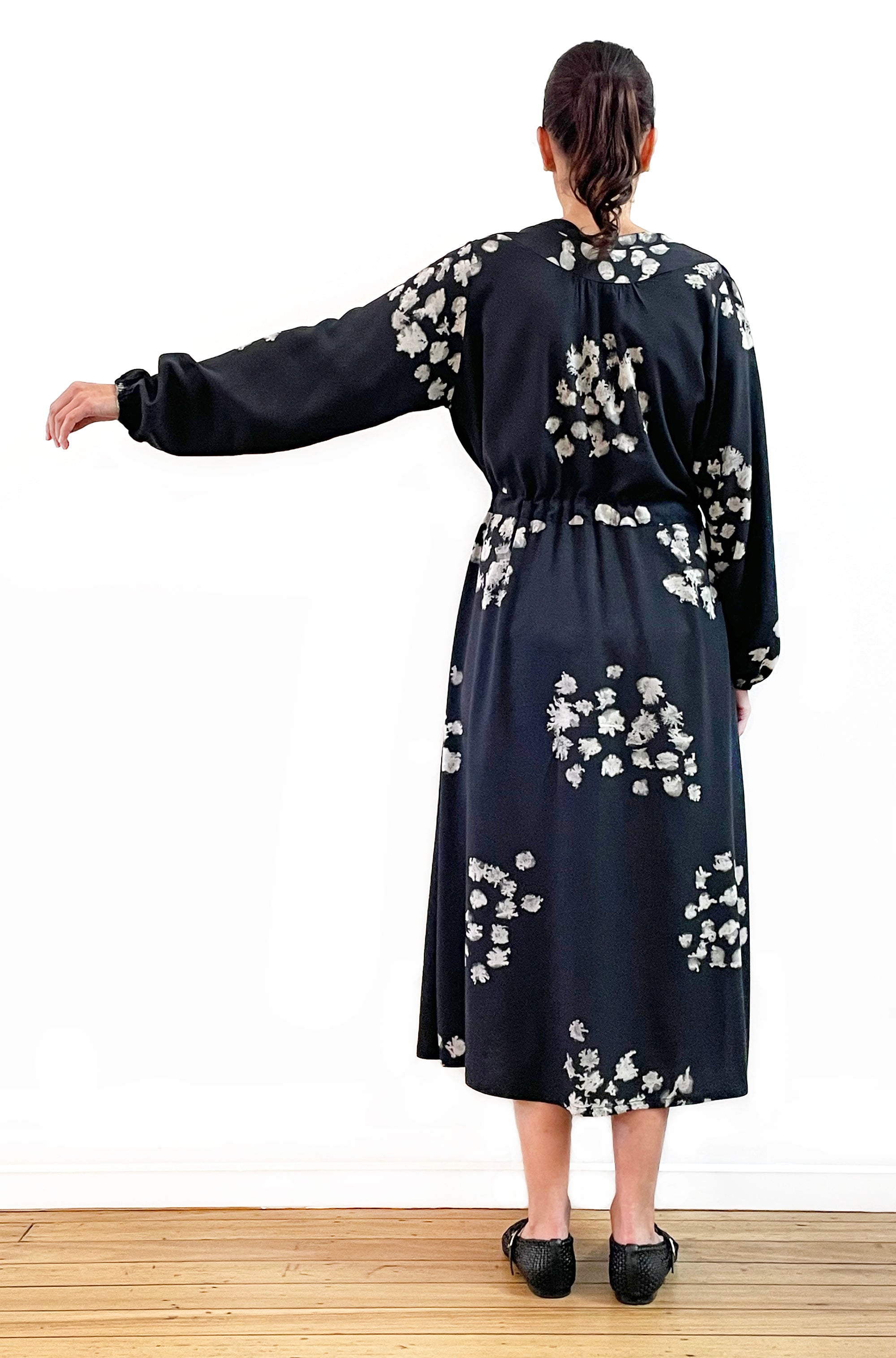 HAND DYED SPLIT NECK DRESS BLOSSOM