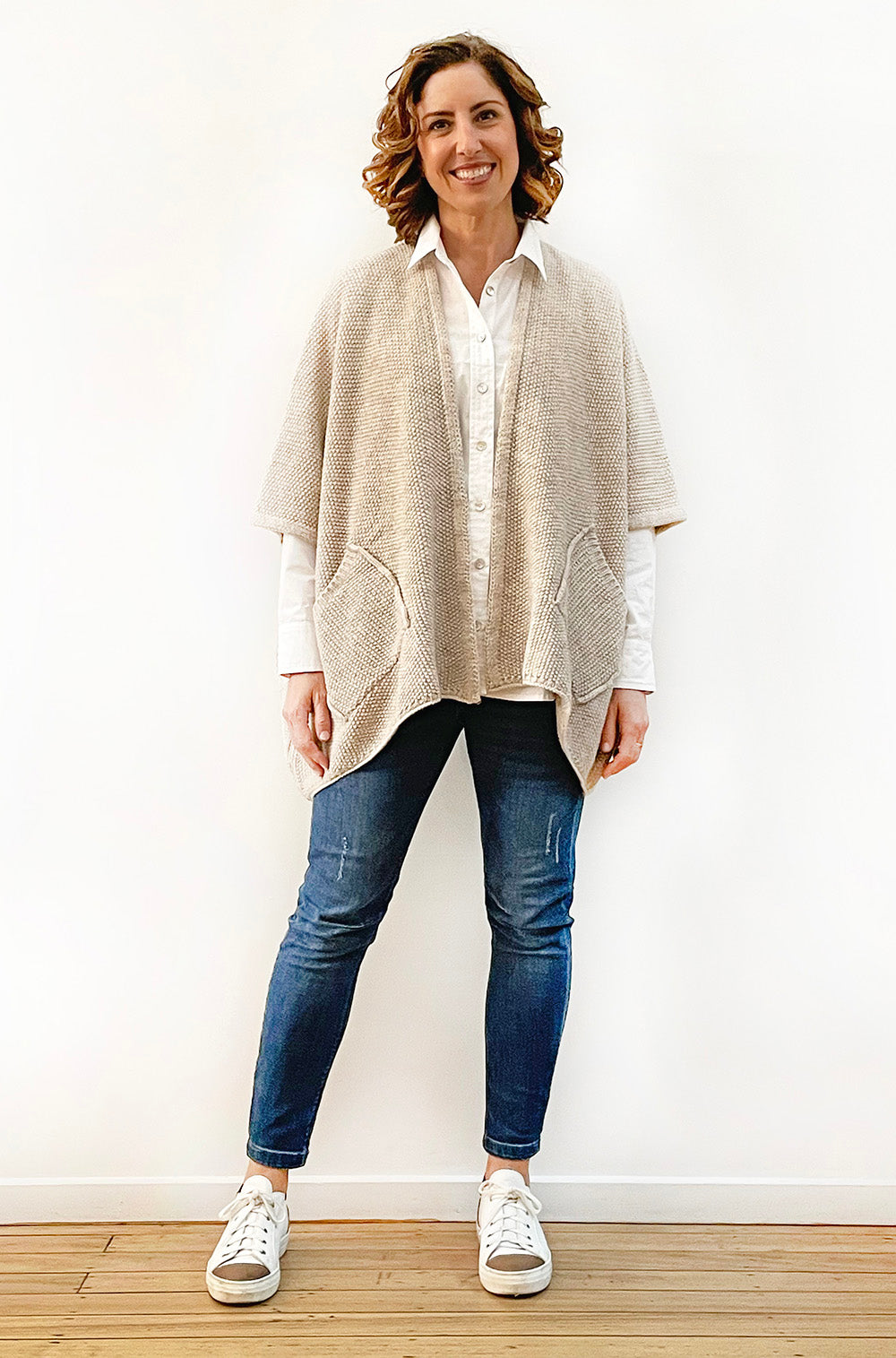 THE HOLIDAY CARDI BISCUIT