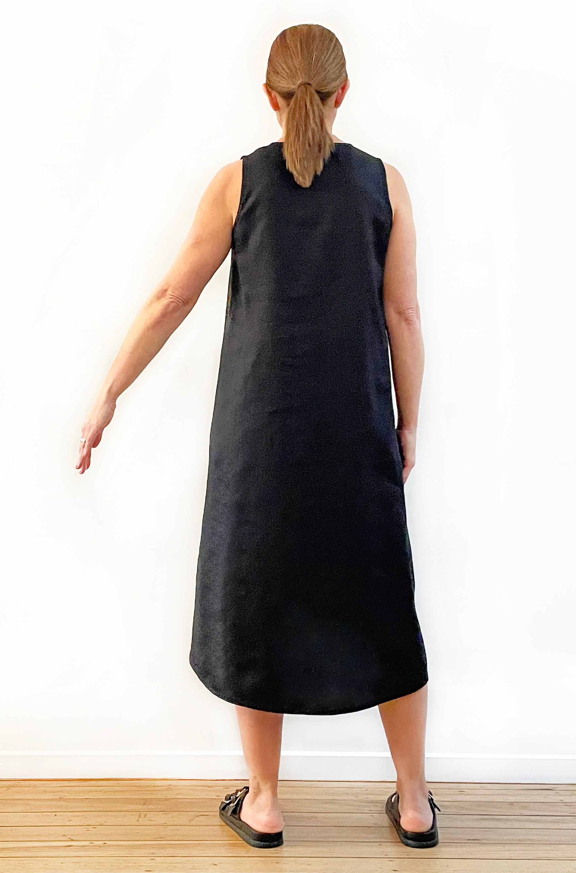 LINEN A-LINE TANK DRESS BLACK