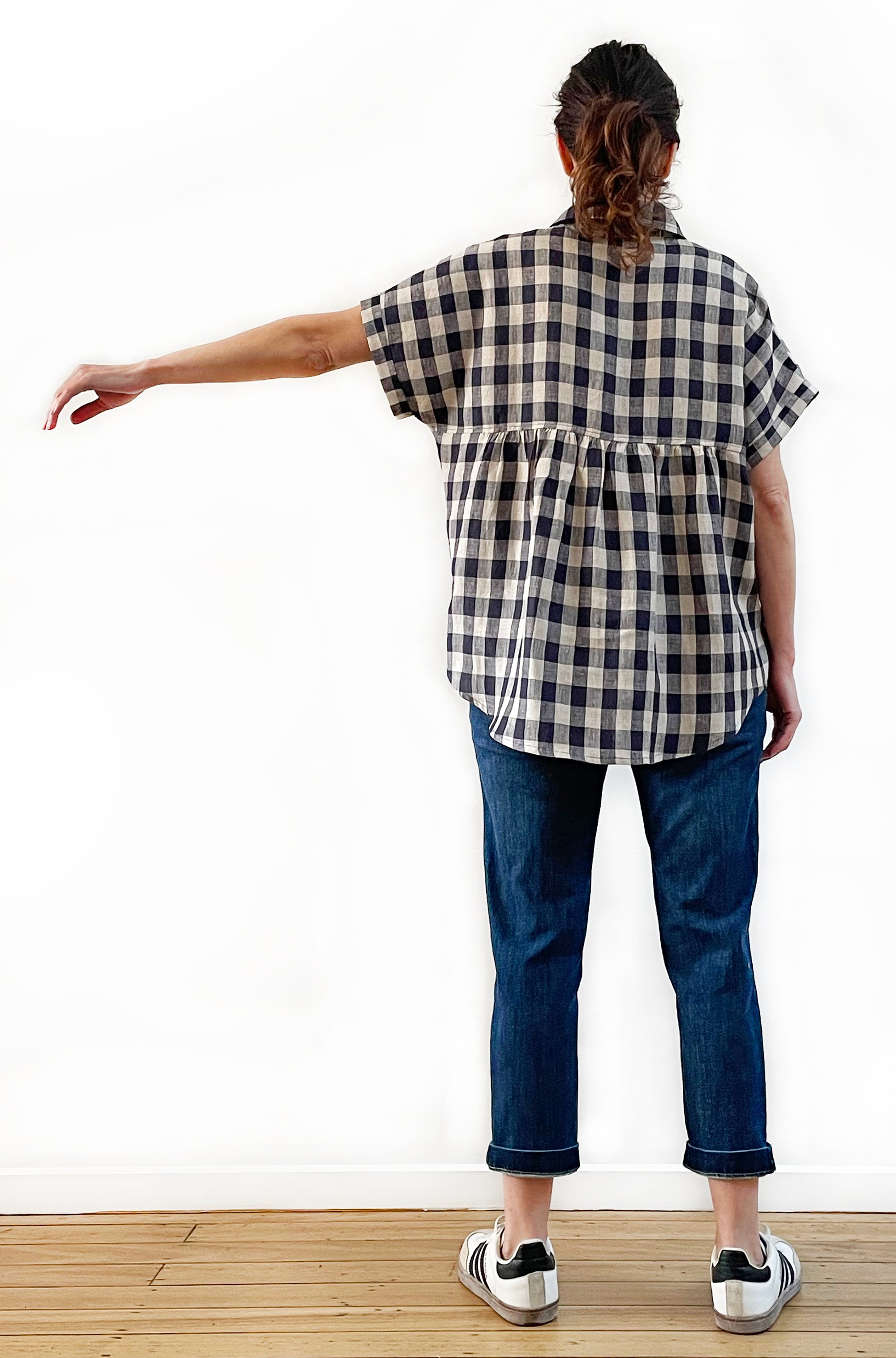 LINEN GATHERED BACK SHIRT GINGHAM