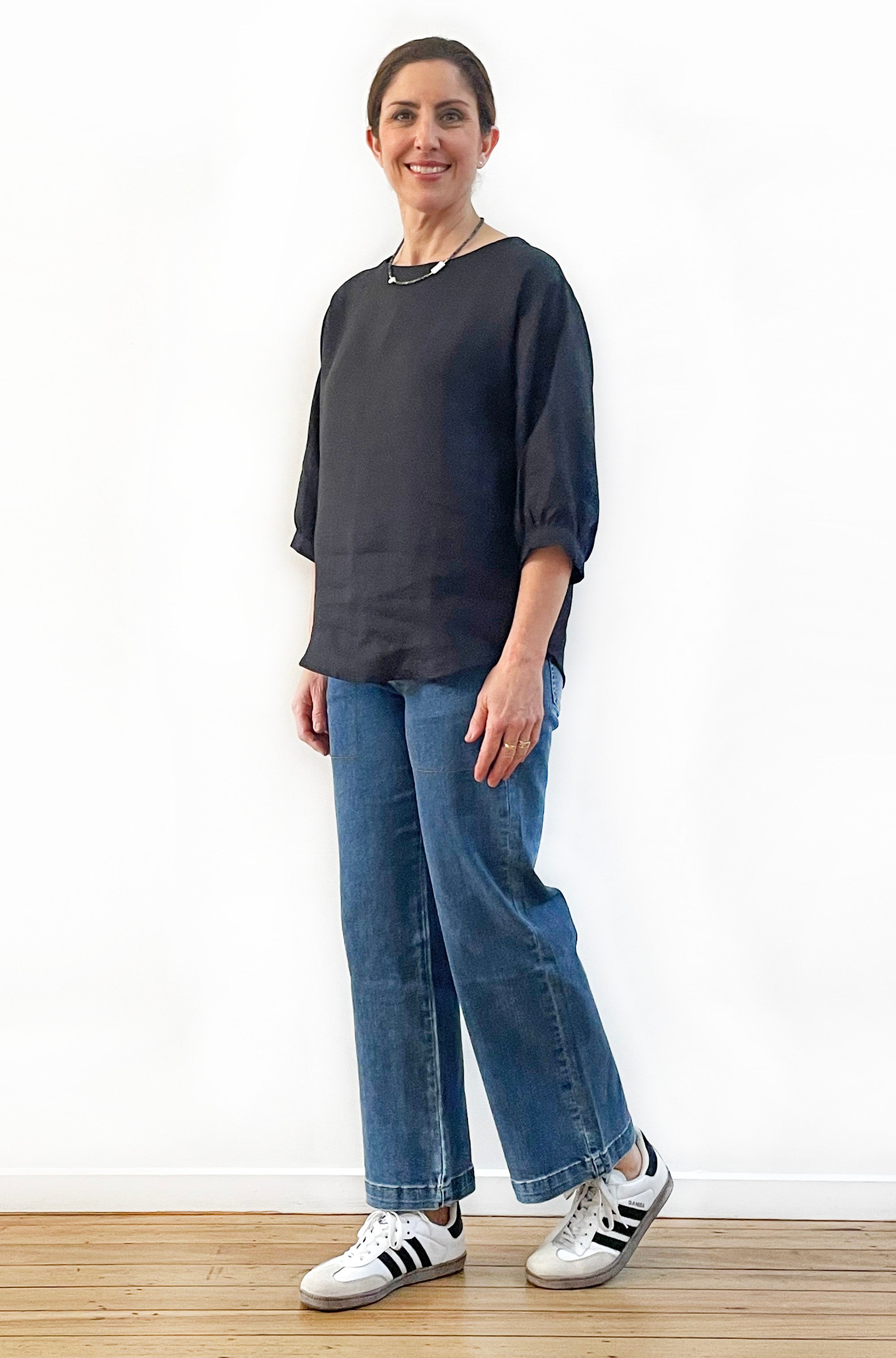 LINEN GATHERED SLEEVE TOP BLACK