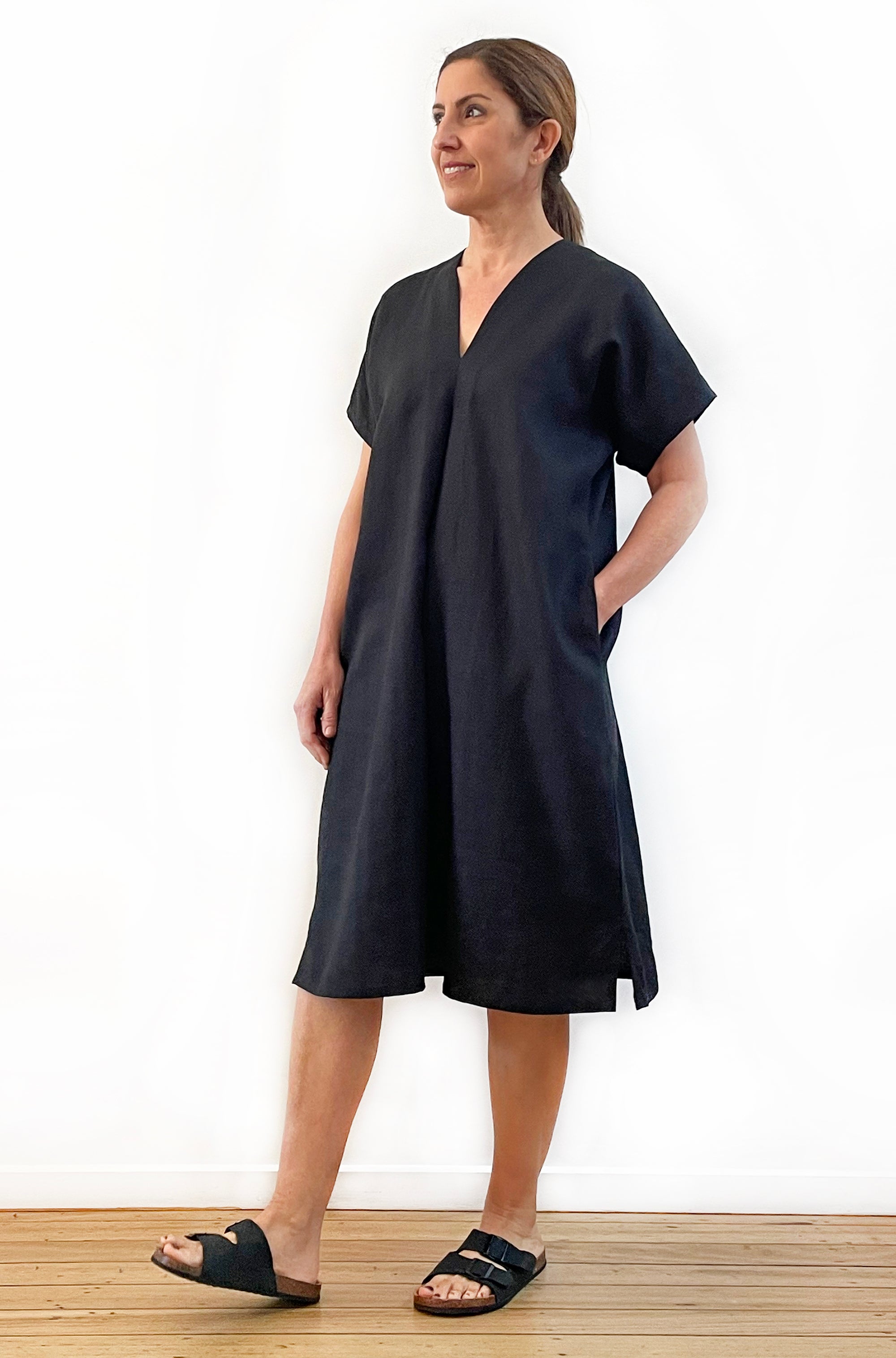 LINEN TUCKED DRESS BLACK