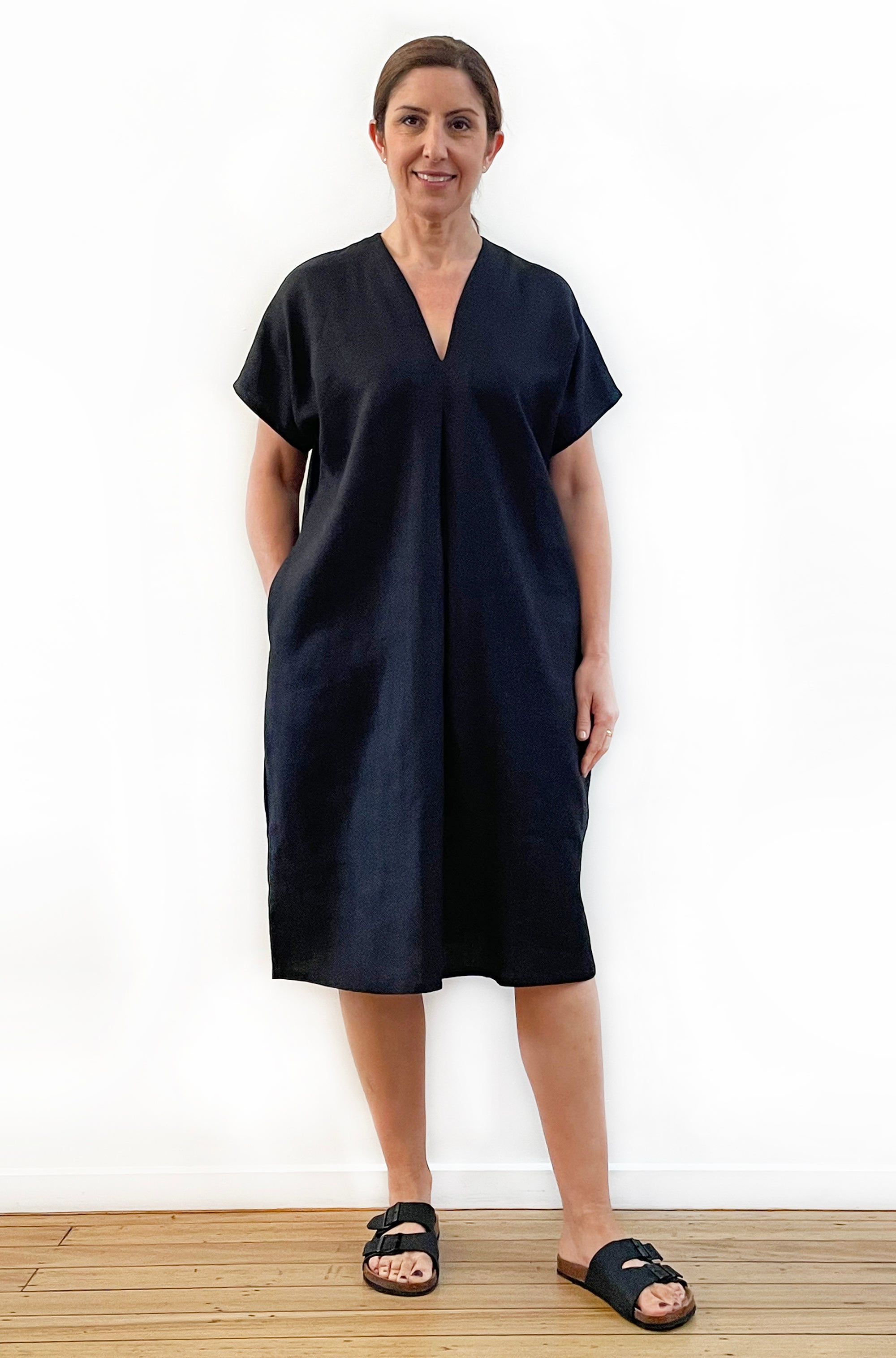 LINEN TUCKED DRESS BLACK