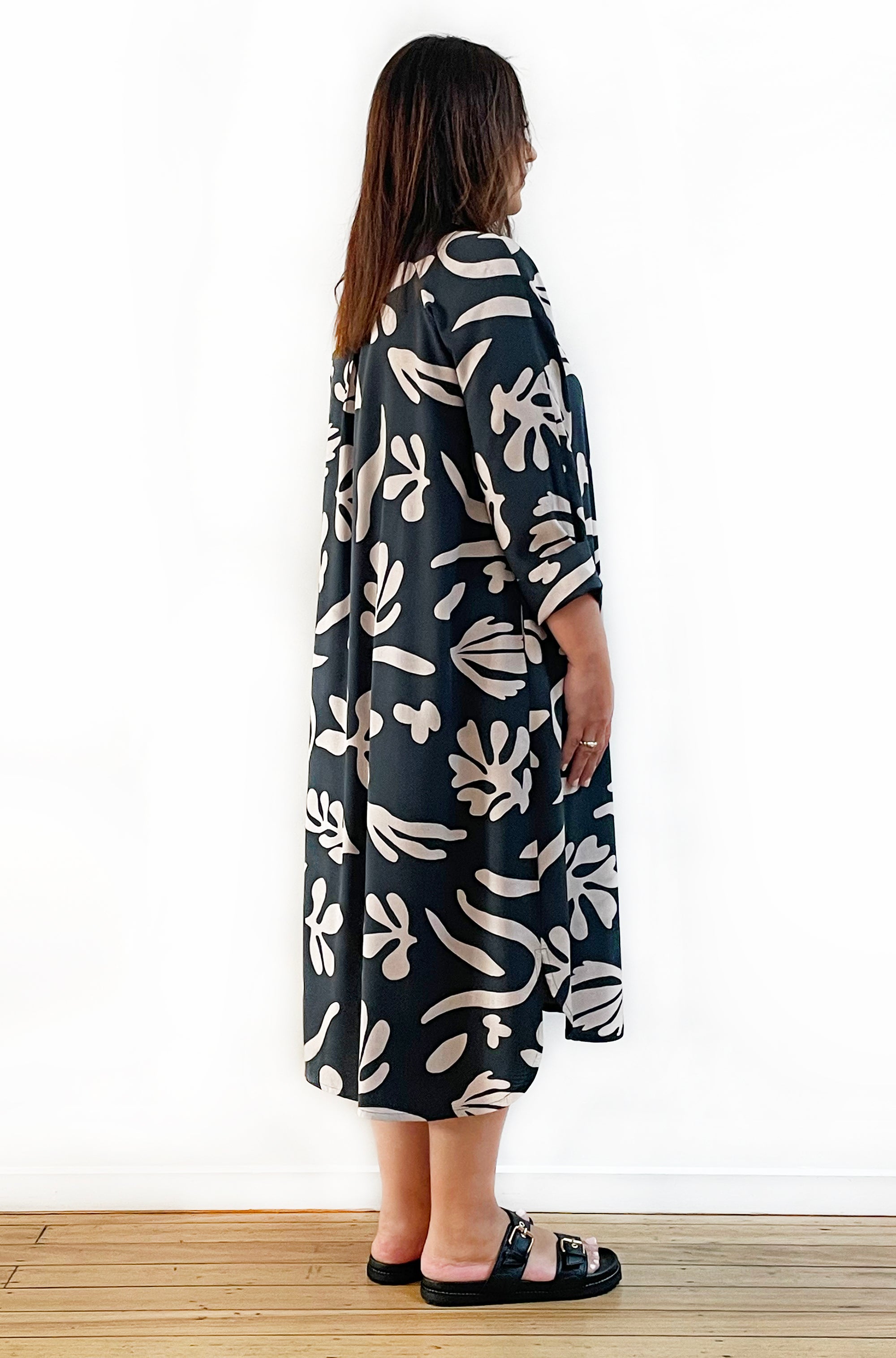 PRINT RAGLAN SHIRT DRESS ABSTRACT LEAF