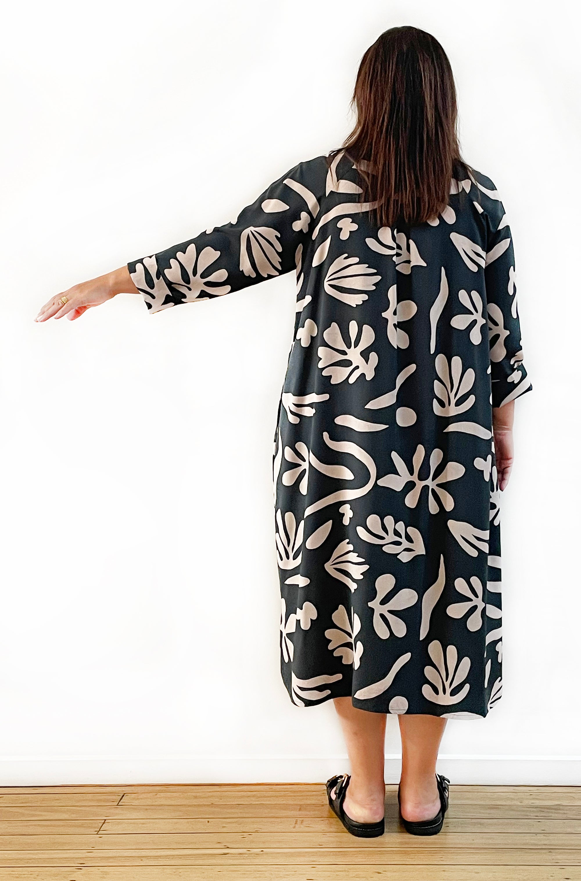 PRINT RAGLAN SHIRT DRESS ABSTRACT LEAF