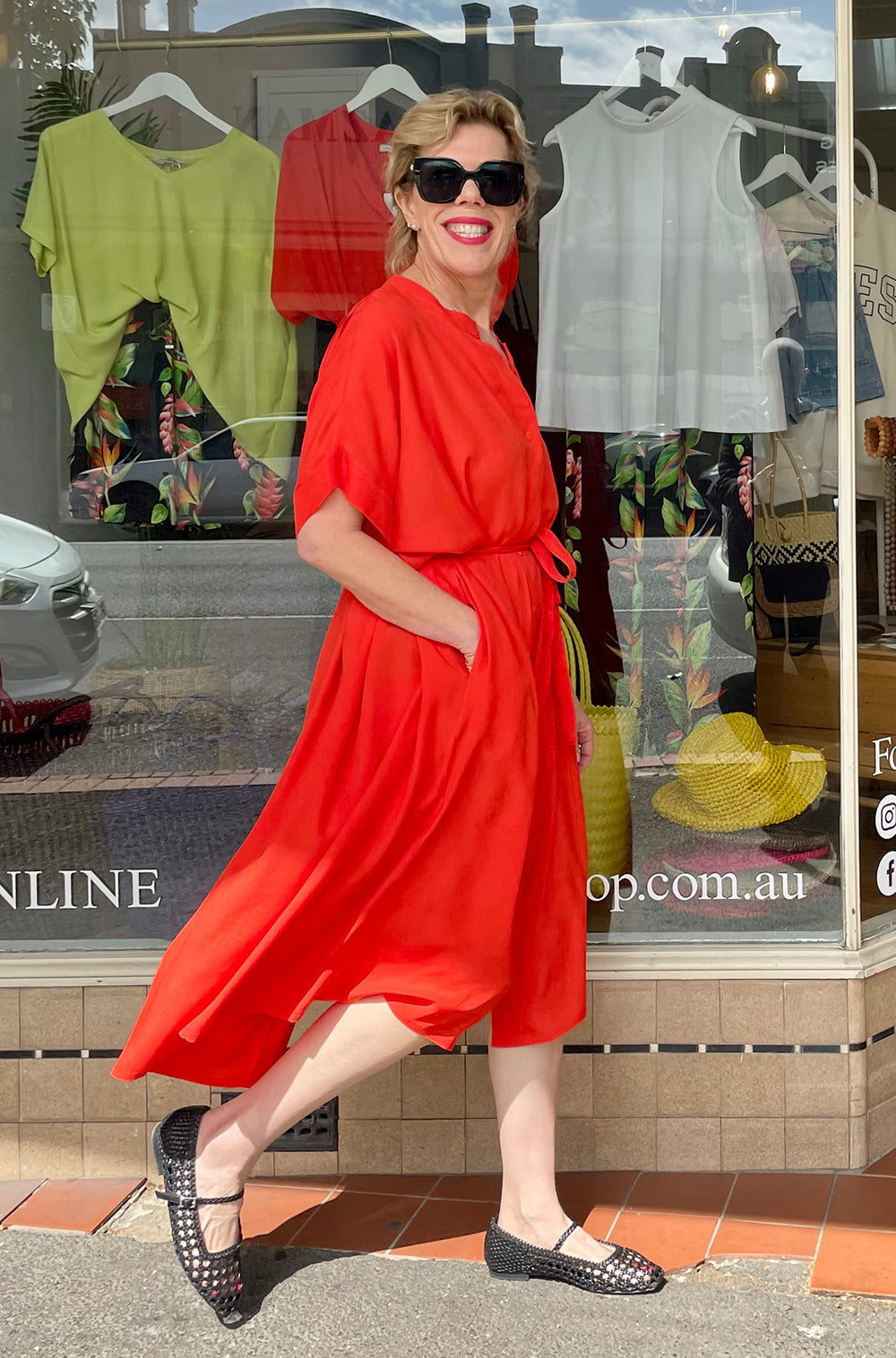 VISCOSE PLEAT BACK DRESS FLAME