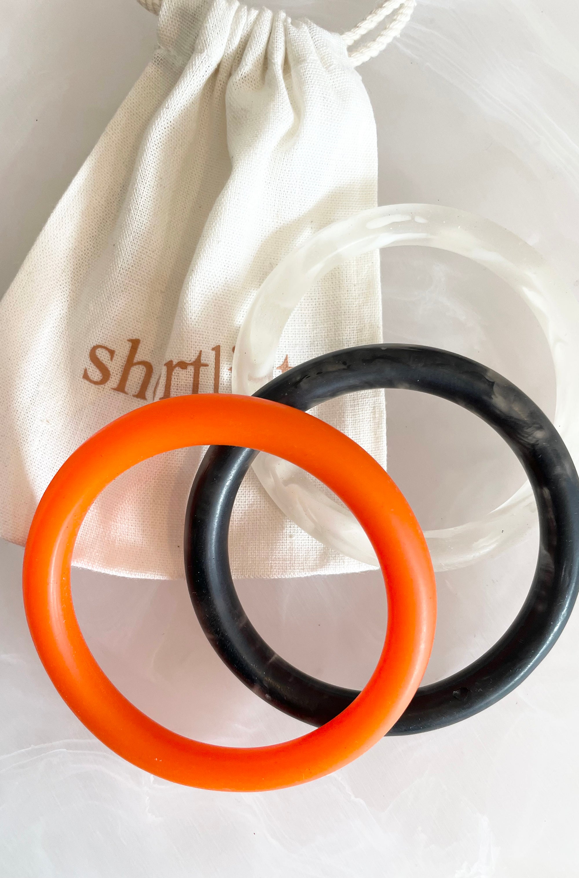 RESIN ROUND BANGLE BRIGHT ORANGE