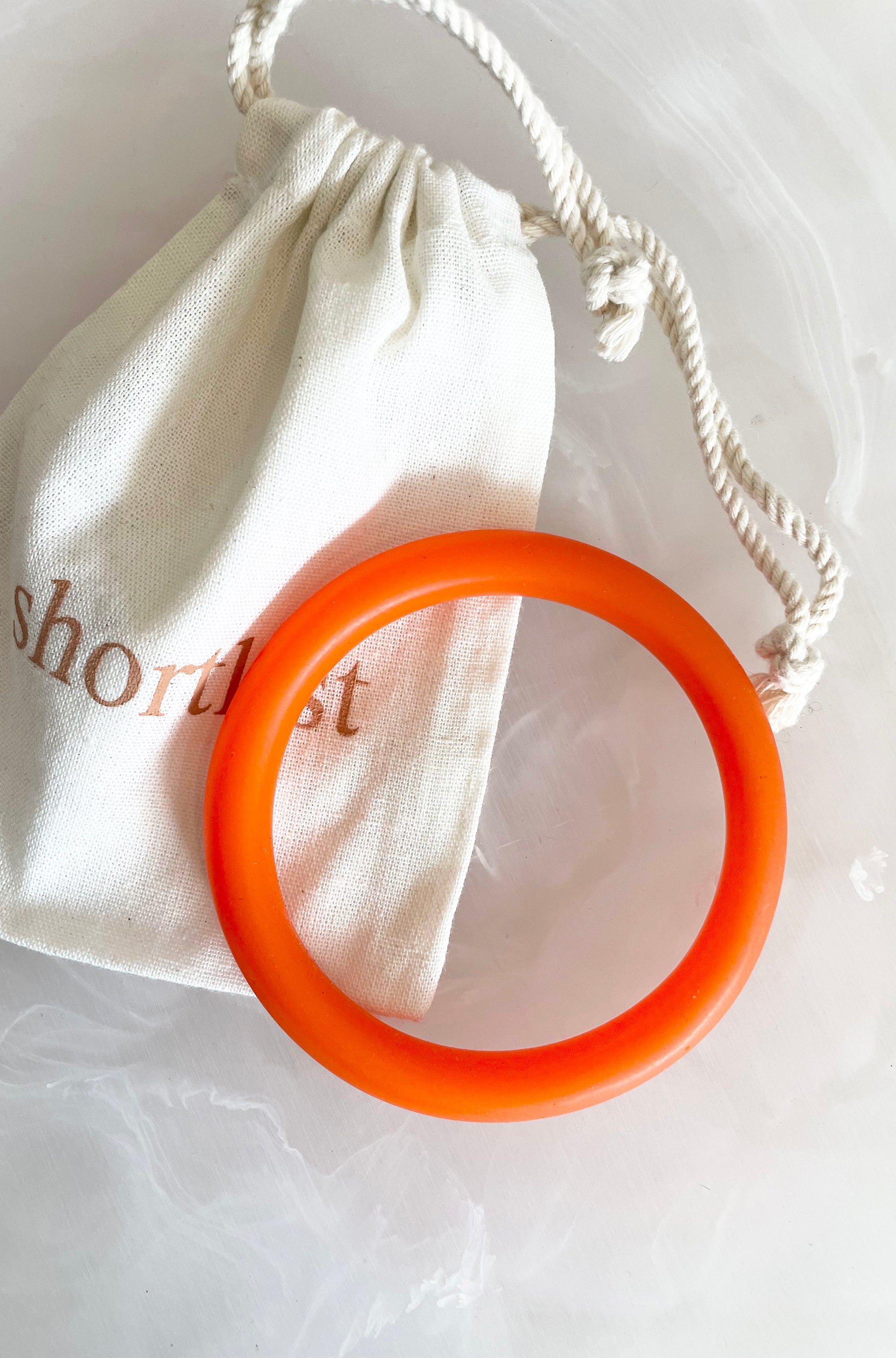 RESIN ROUND BANGLE BRIGHT ORANGE