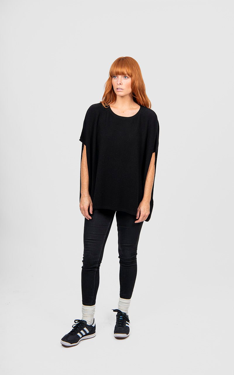 BRIDGE & LORD MERINO CASHMERE SEED STITCH PONCHO BLACK