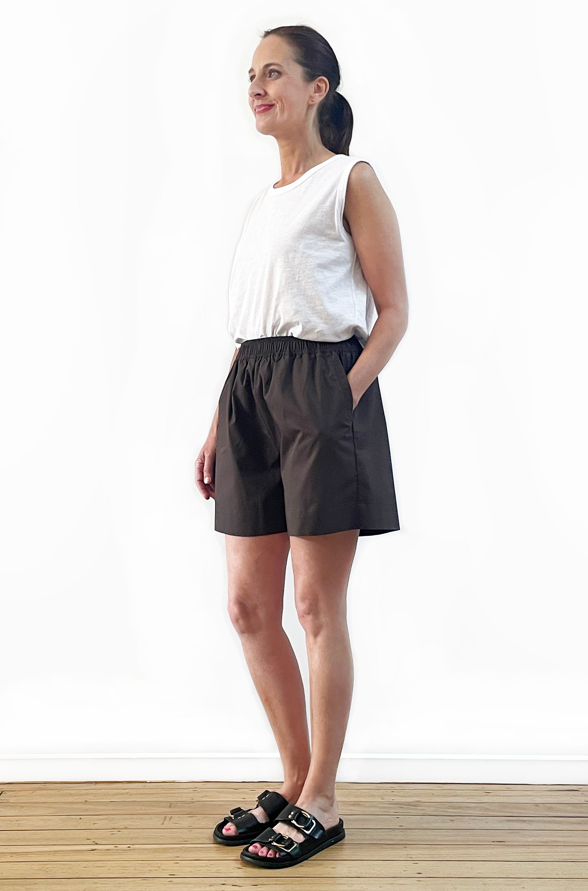 COTTON SHORT DARK CHOCOLATE