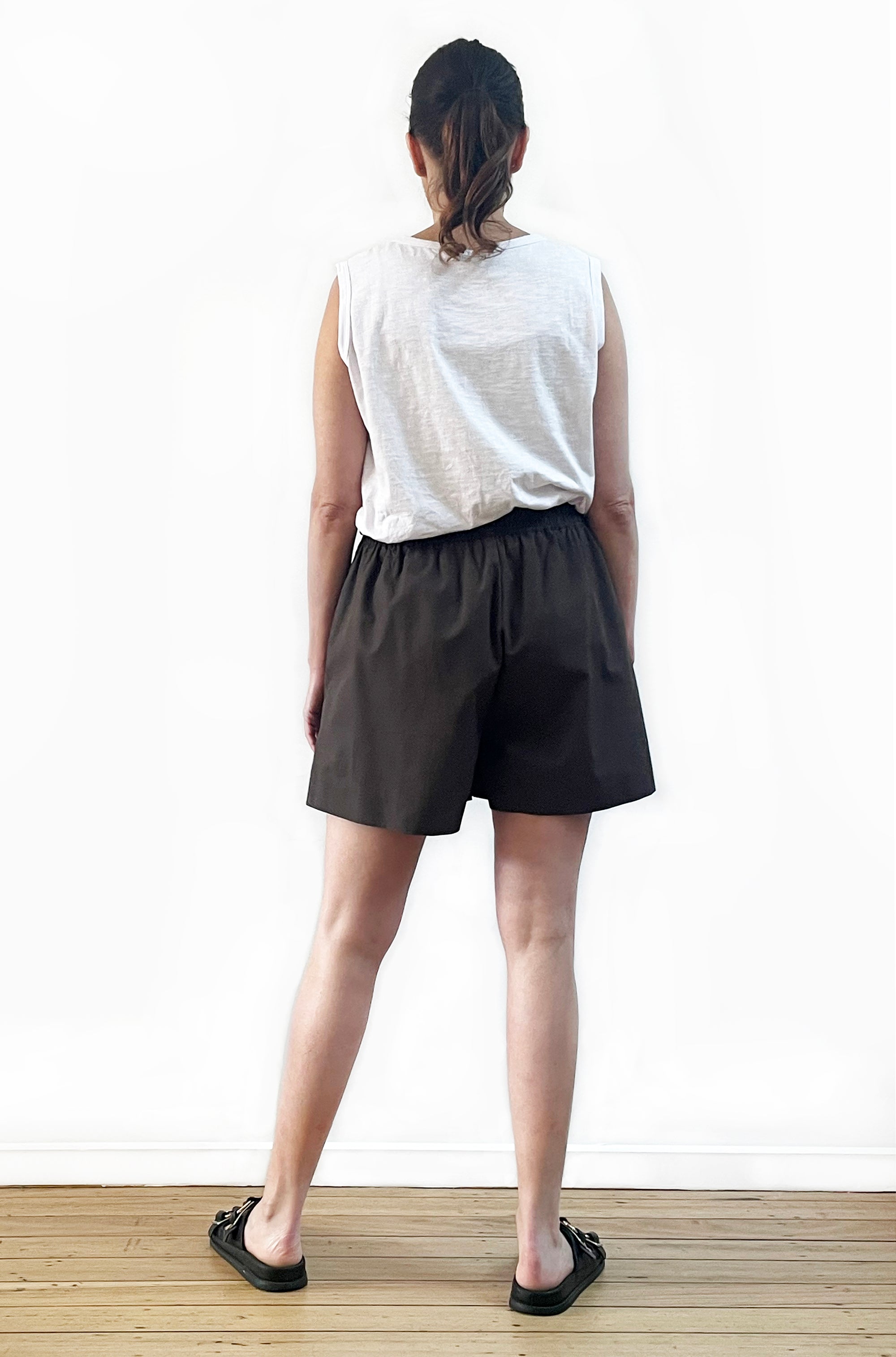 COTTON SHORT DARK CHOCOLATE