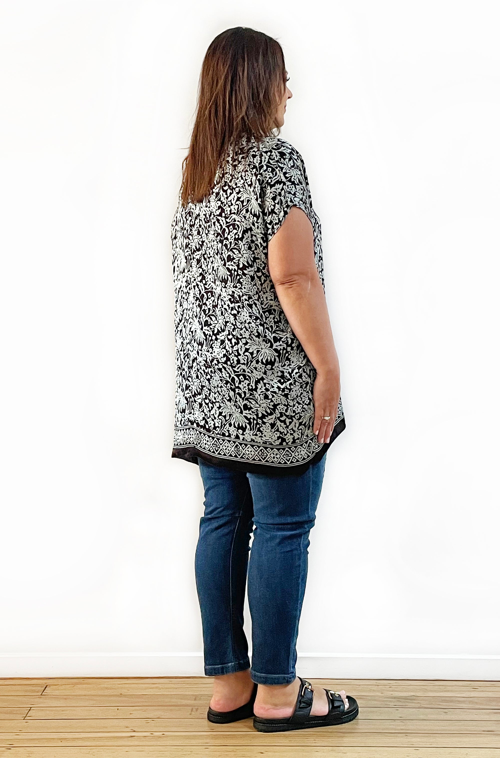 SILK TUNIC IN SOFT SAGE AND BLACK FLORAL PRINT