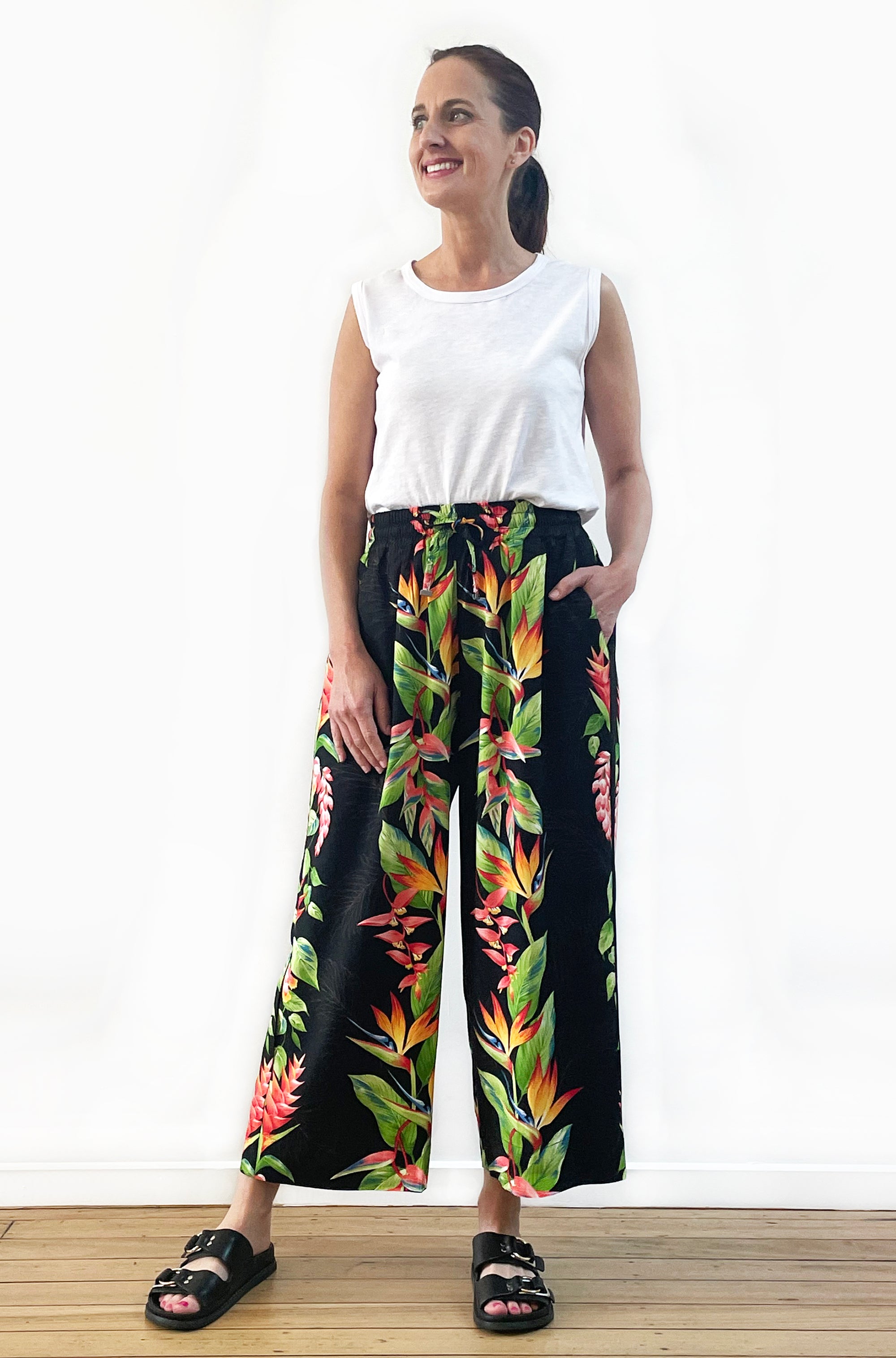 TROPICAL PRINT TIE FRONT PANT