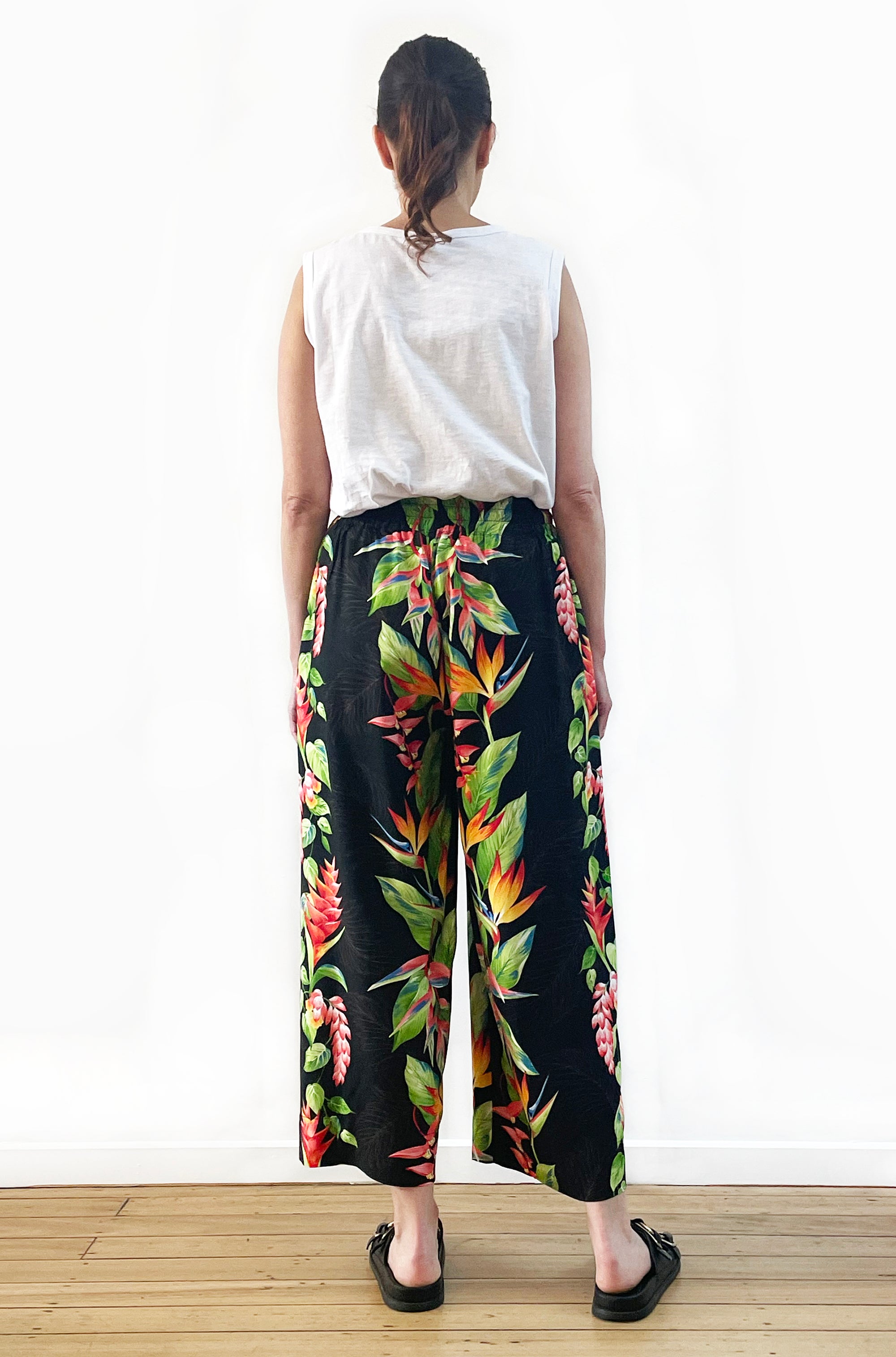 TROPICAL PRINT TIE FRONT PANT