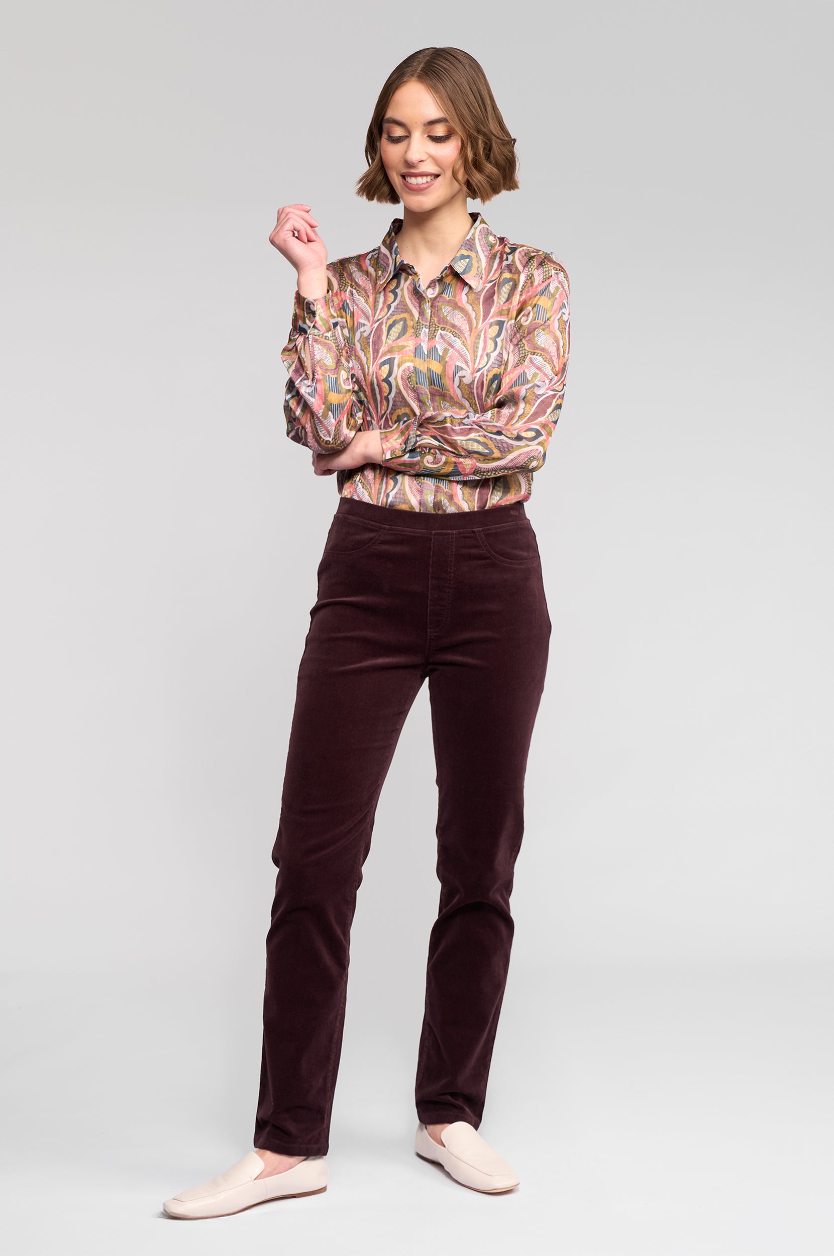 VASSALLI BAY SLIM LEG CORD PULL ON PANT MERLOT