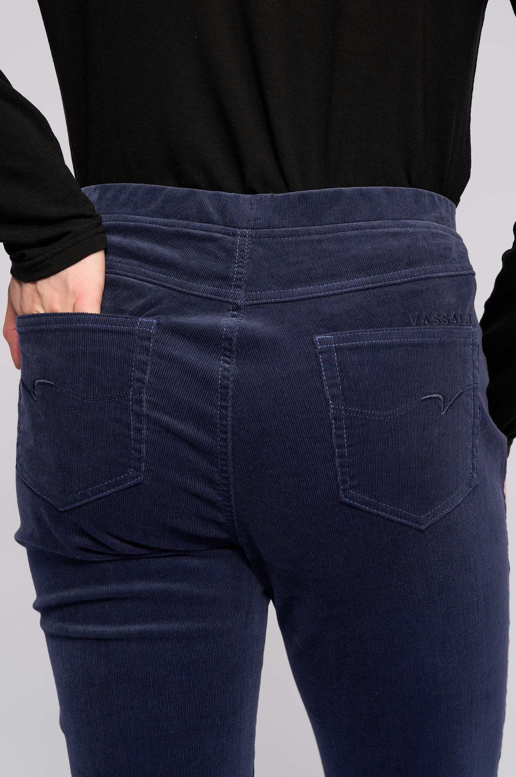 VASSALLI BAY SLIM LEG CORD PULL ON PANT SLATE