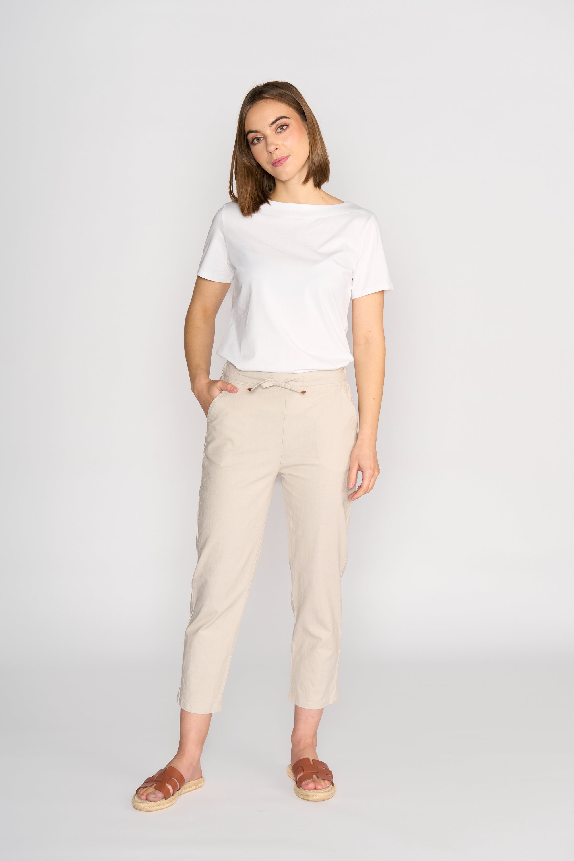 VASSALLI 7/8 SLIM LEG ELASTIC WAIST PANT STONE