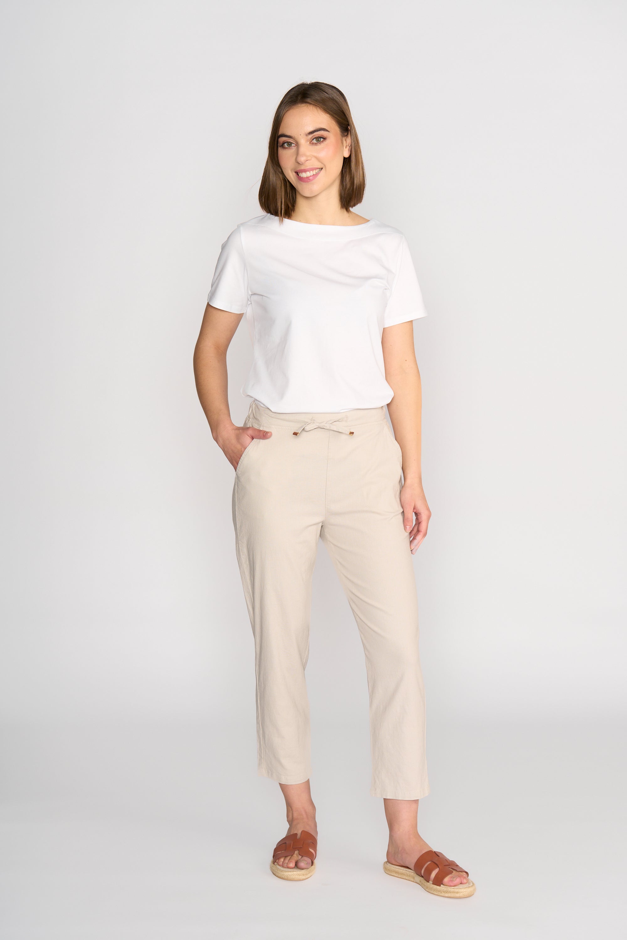 VASSALLI 7/8 SLIM LEG ELASTIC WAIST PANT STONE