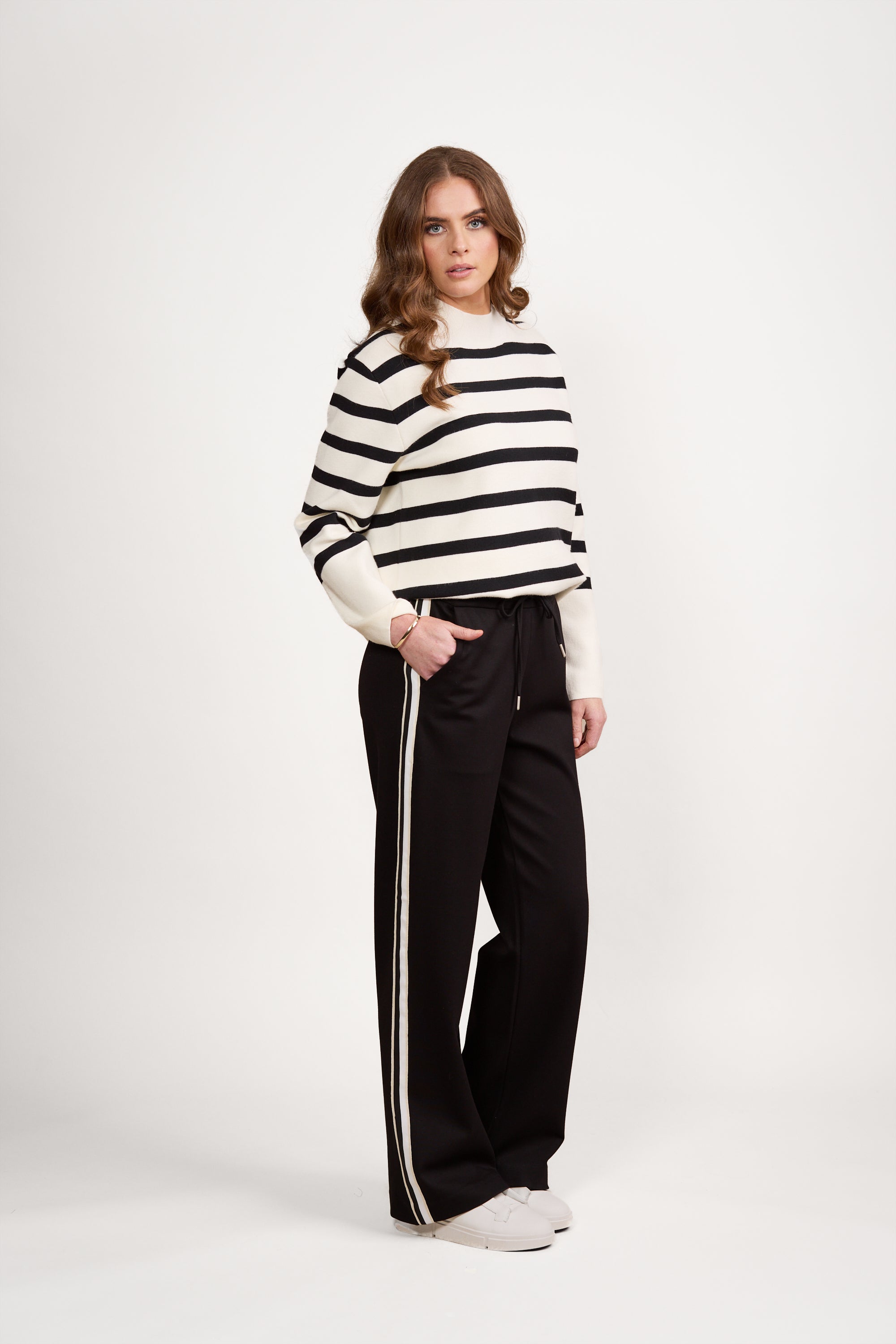 VASSALLI WEEKEND PANT BLACK 2.0