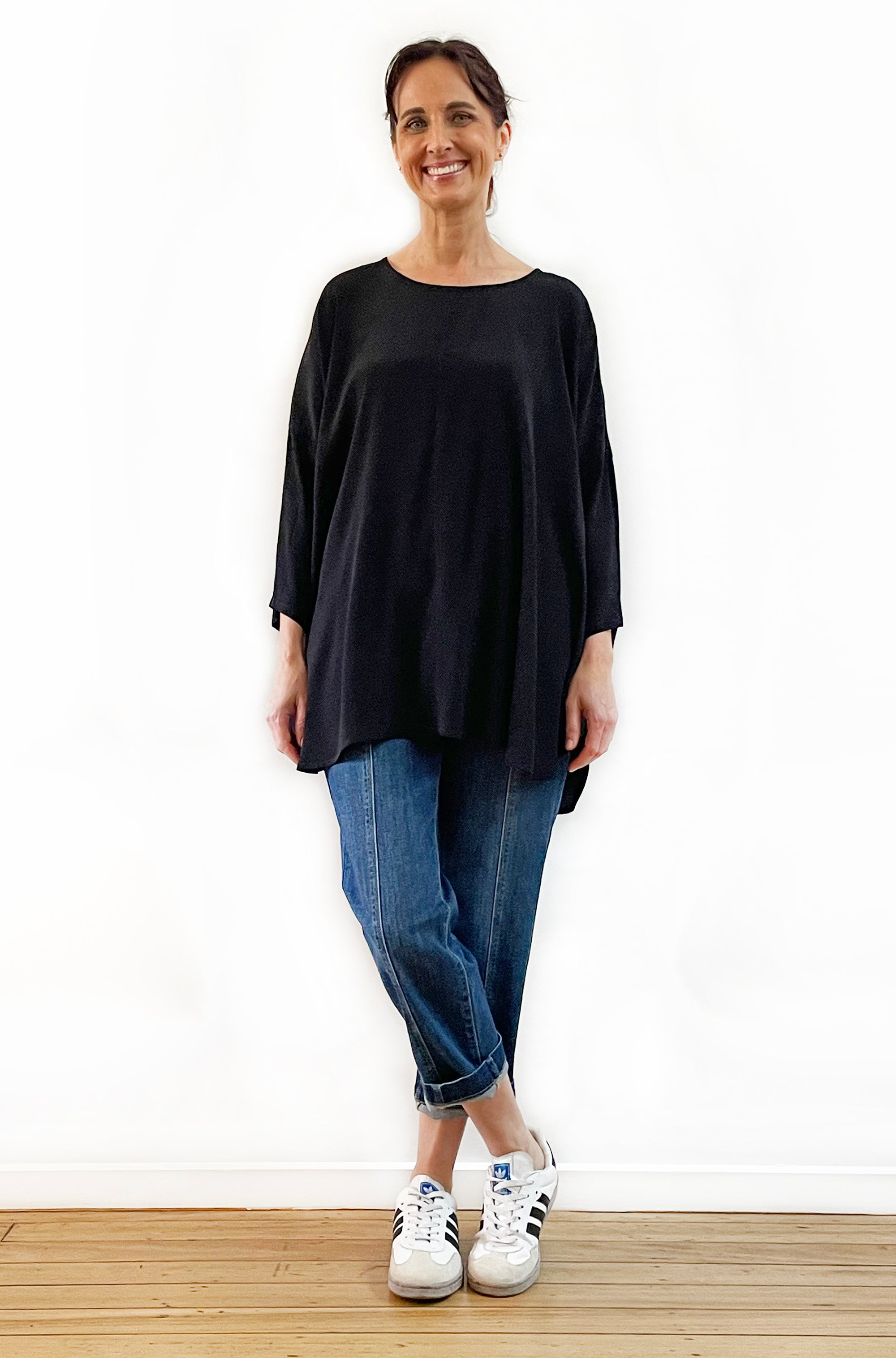 VISCOSE CIRCLE TOP BLACK