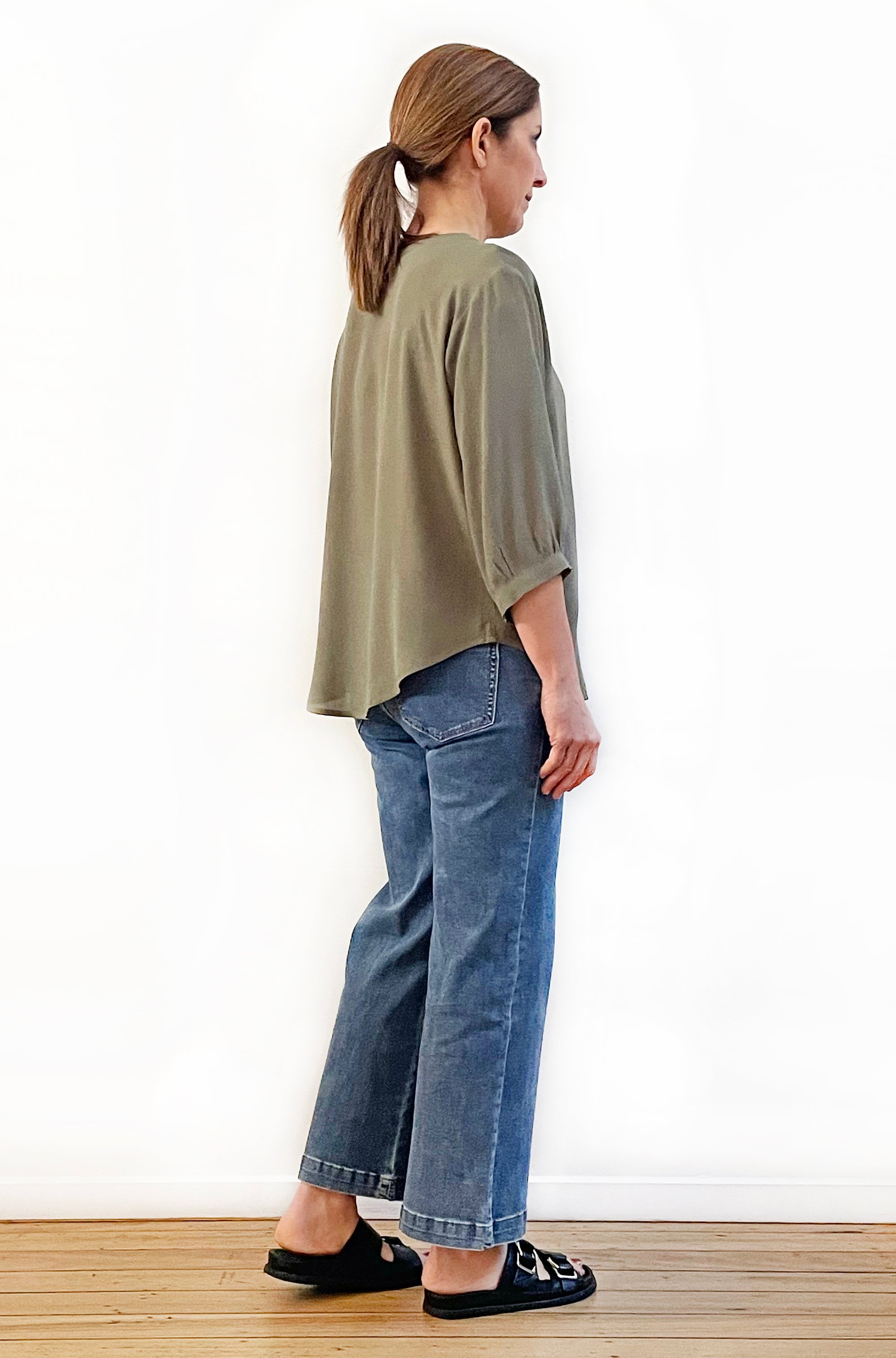 VISCOSE GATHERED SLEEVE TOP KHAKI