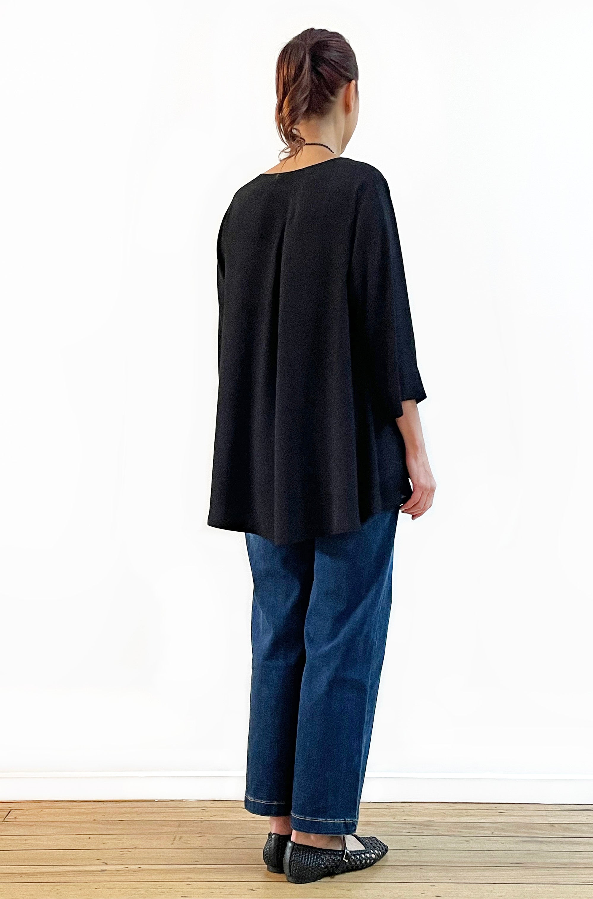 VISCOSE 3/4 SLEEVE HI LO TOP BLACK