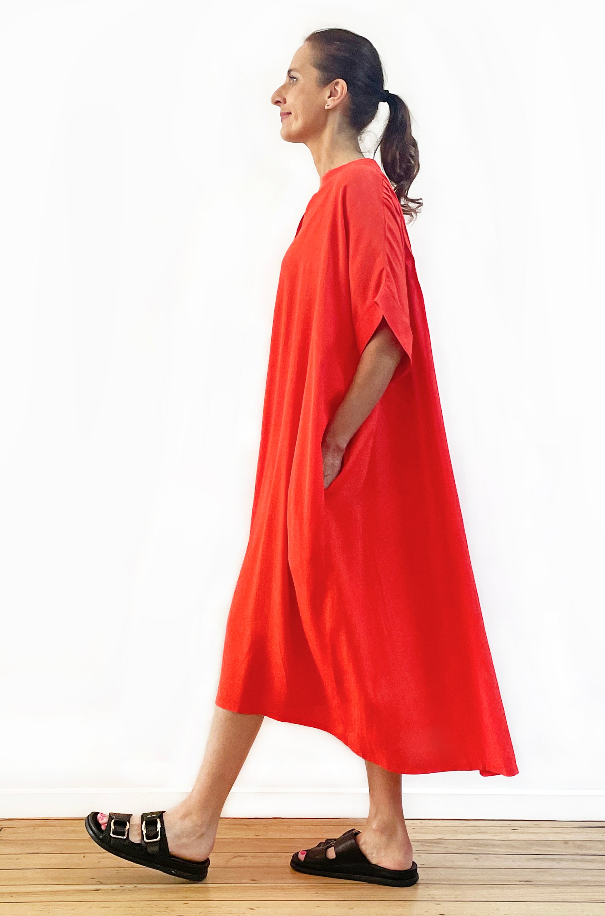 VISCOSE PLEAT BACK DRESS FLAME