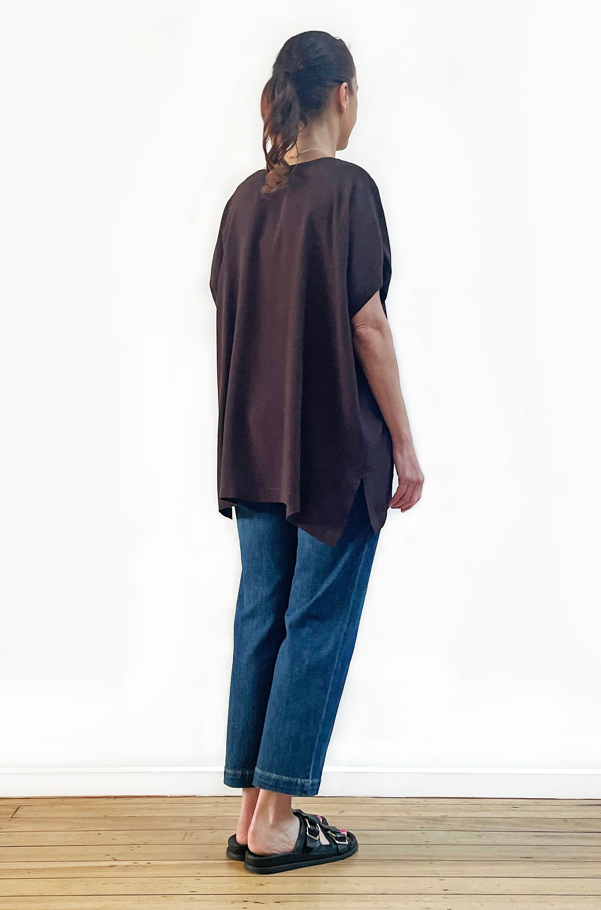 VISCOSE WOVEN TEE TOP CHOCOLATE