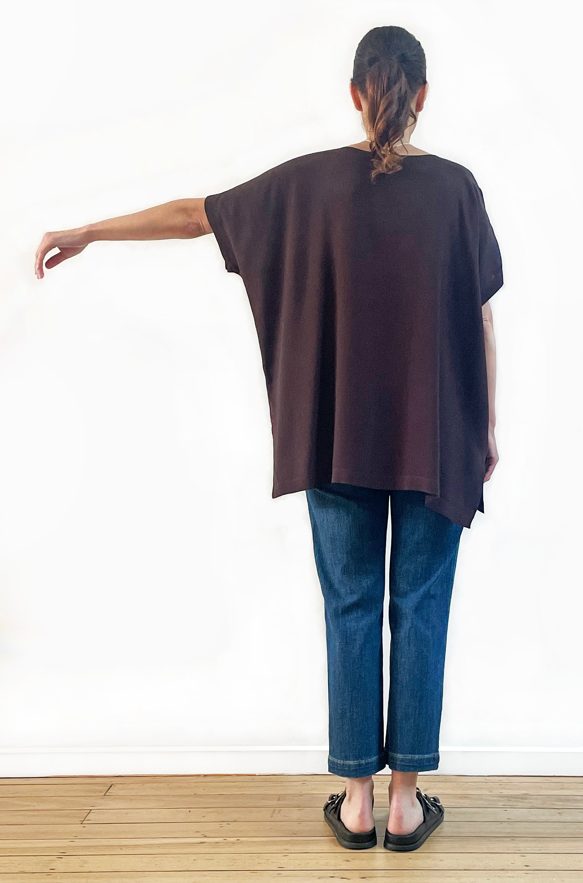 VISCOSE WOVEN TEE TOP CHOCOLATE