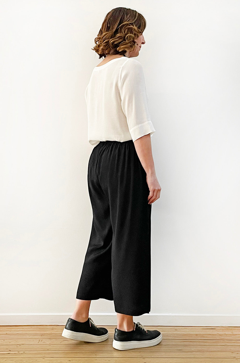 VISCOSE CROPPED WIDE LEG PANT BLACK