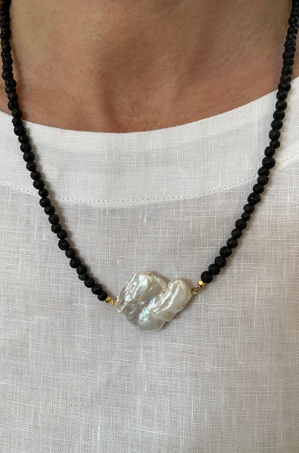 SINGLE FRESHWATER PEARL AND LAVA STONE NECKLACE